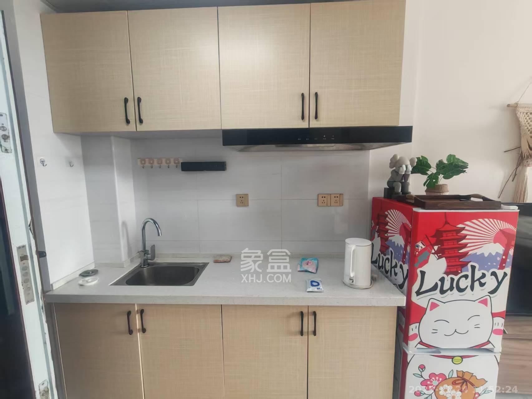 美林美寓 1室1厅1卫 1600.0元/月 美林美寓 1室1厅1卫 1600.0元/月室内图