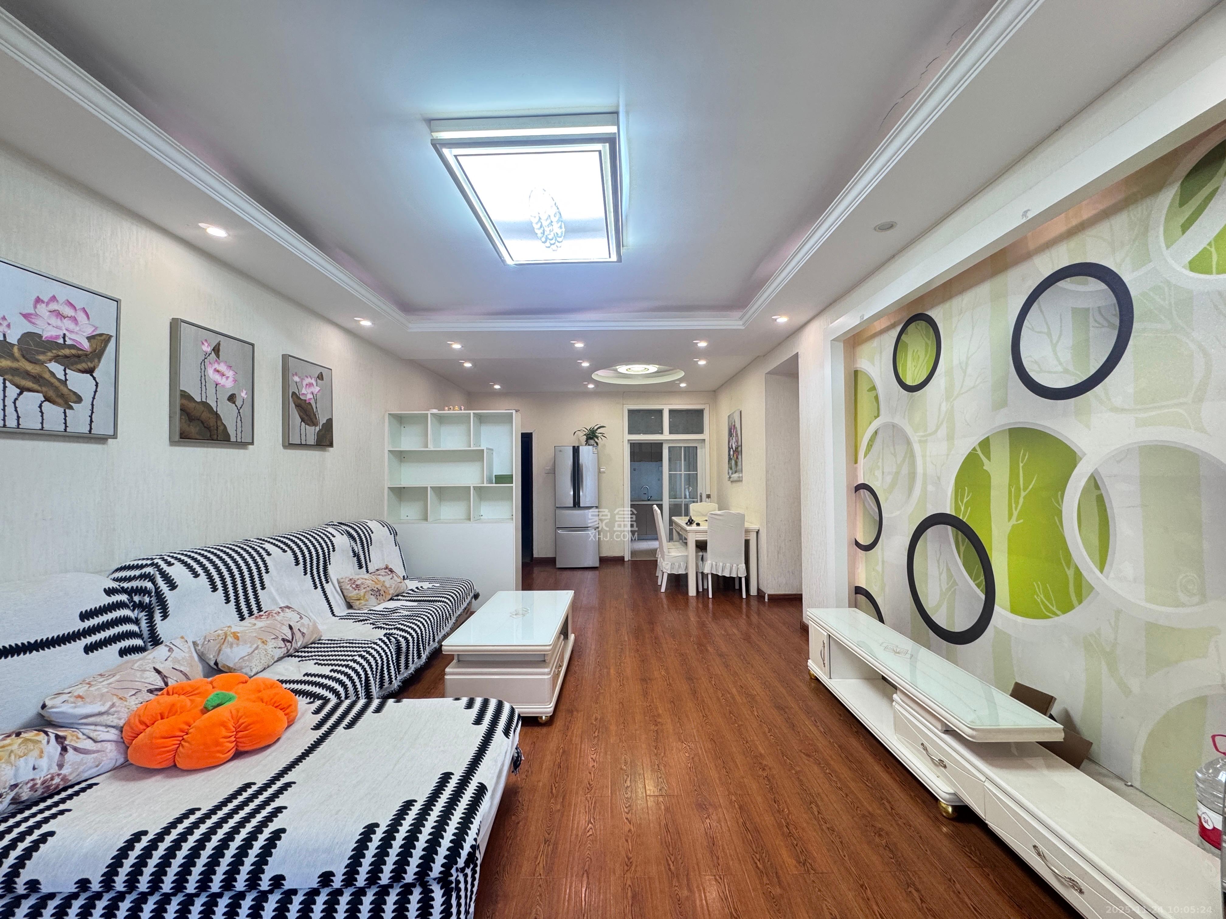 仁和香堤雅境  1室2厅1卫    3000.0元/月