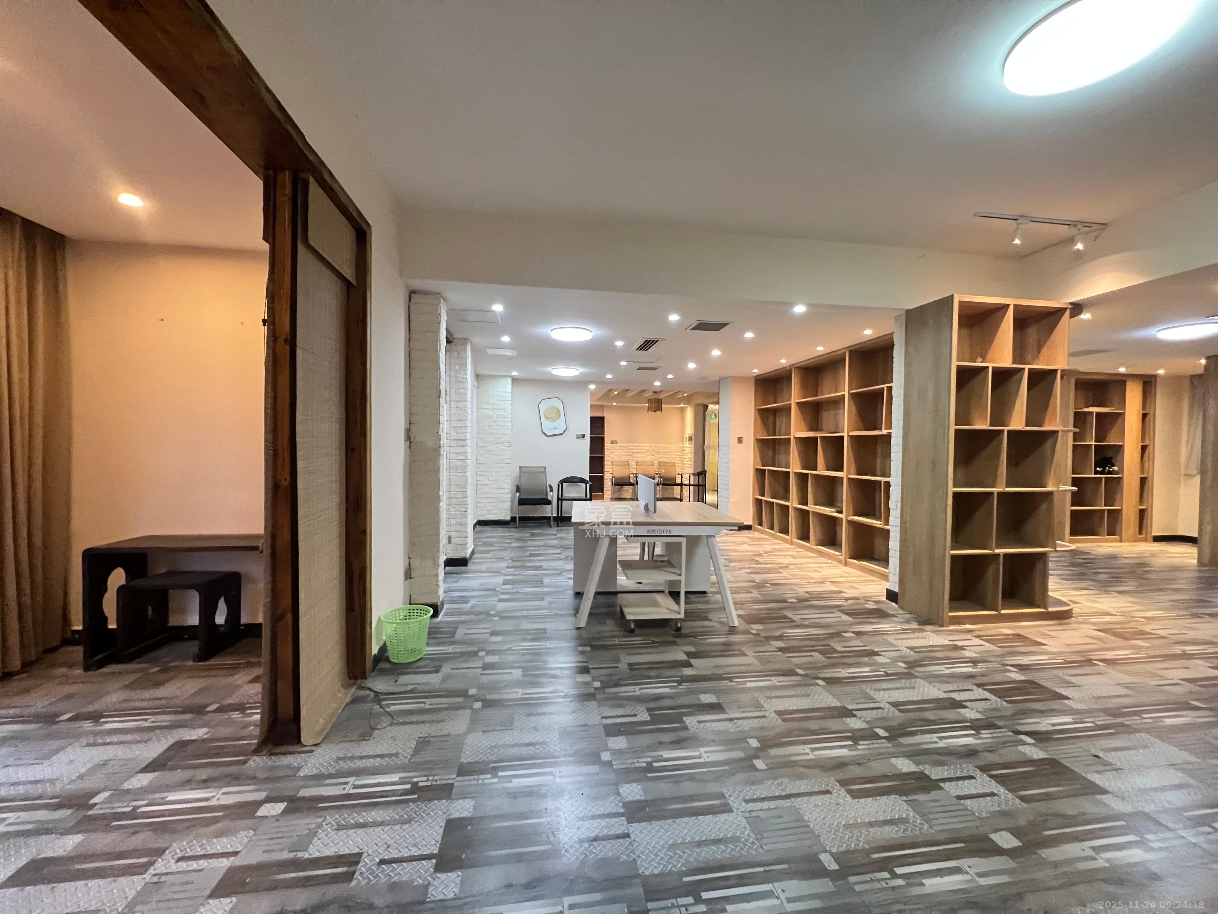 华晨国际公馆  1室0厅0卫    7500.0元/月室内图