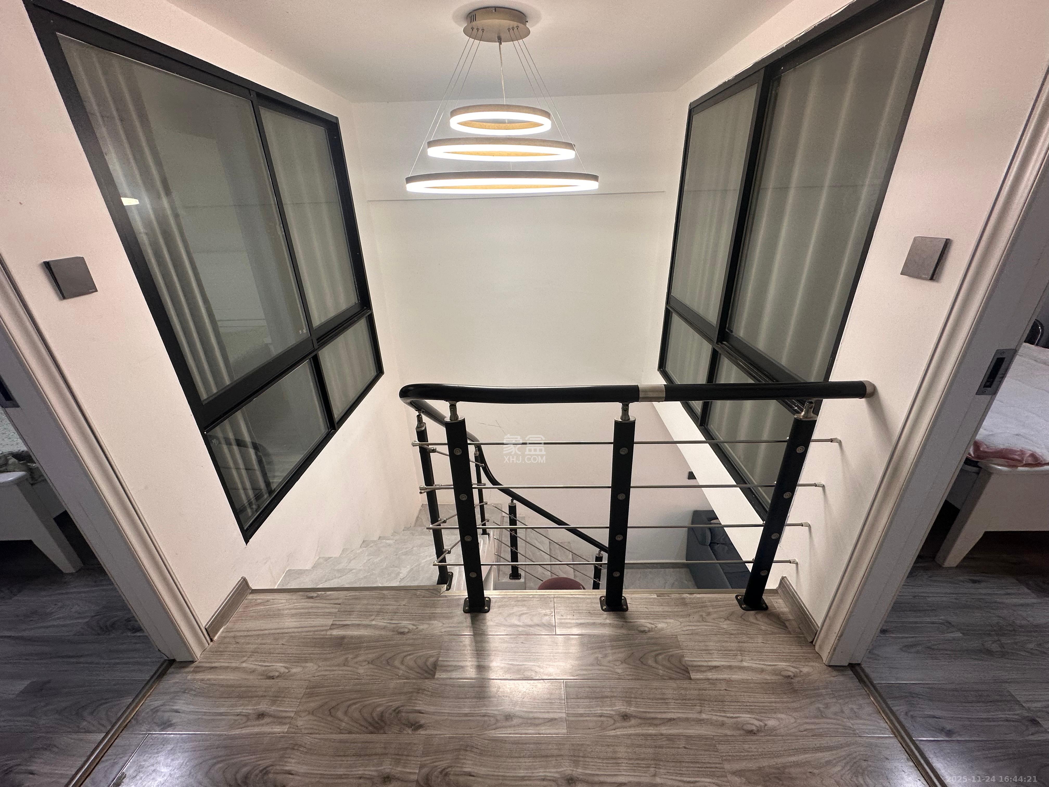 荣盛花语书苑  1室1厅1卫    2600.0元/月室内图