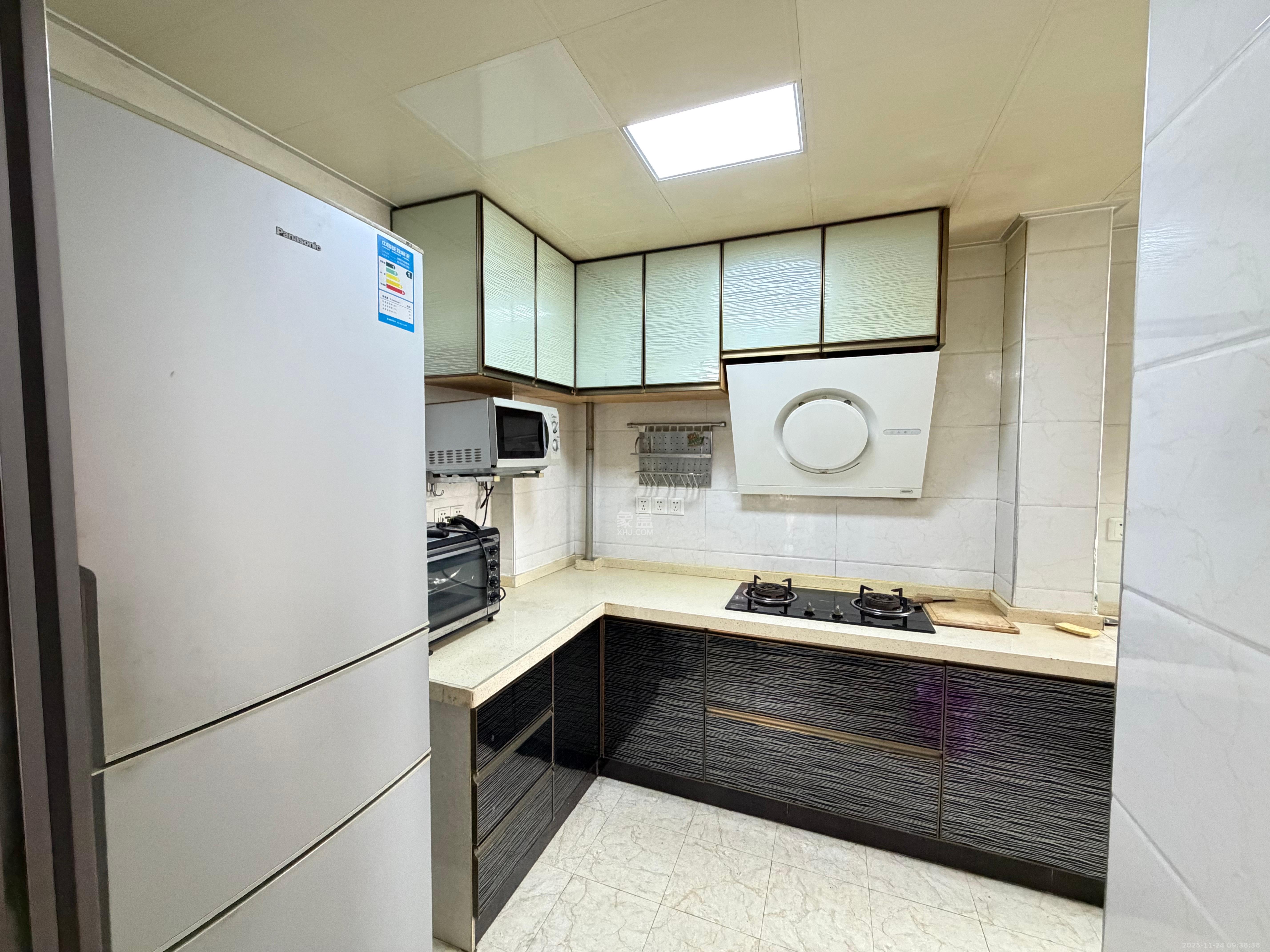 华润凤凰城三期  2室1厅1卫    2000.0元/月室内图