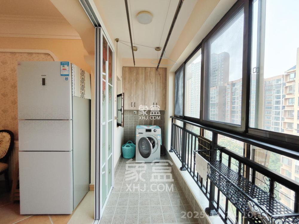 中天瑞景 3室2厅2卫 3000.0元/月 中天瑞景 3室2厅2卫 3000.0元/月室内图