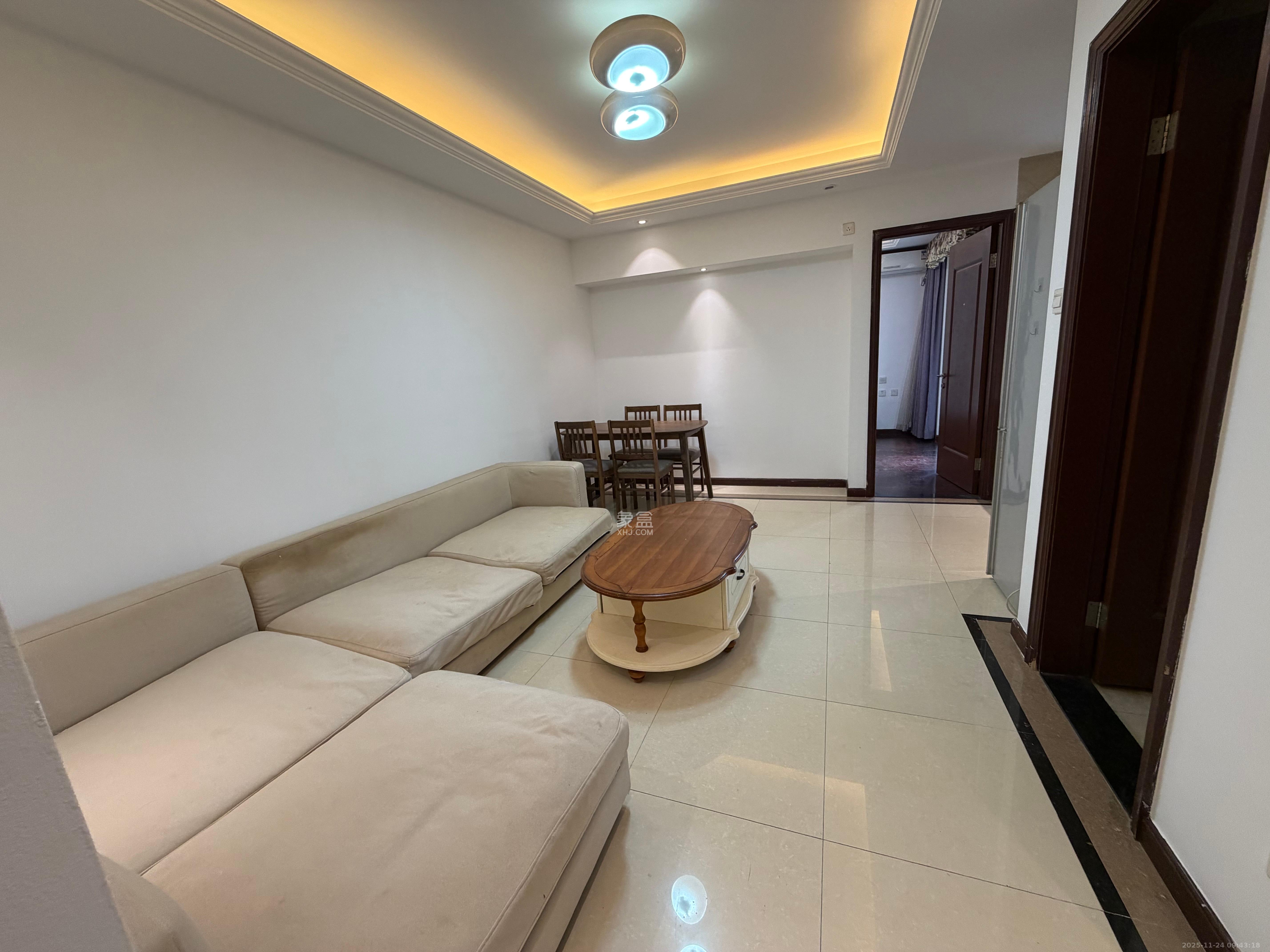 郡原居里  1室1厅1卫    1350.0元/月