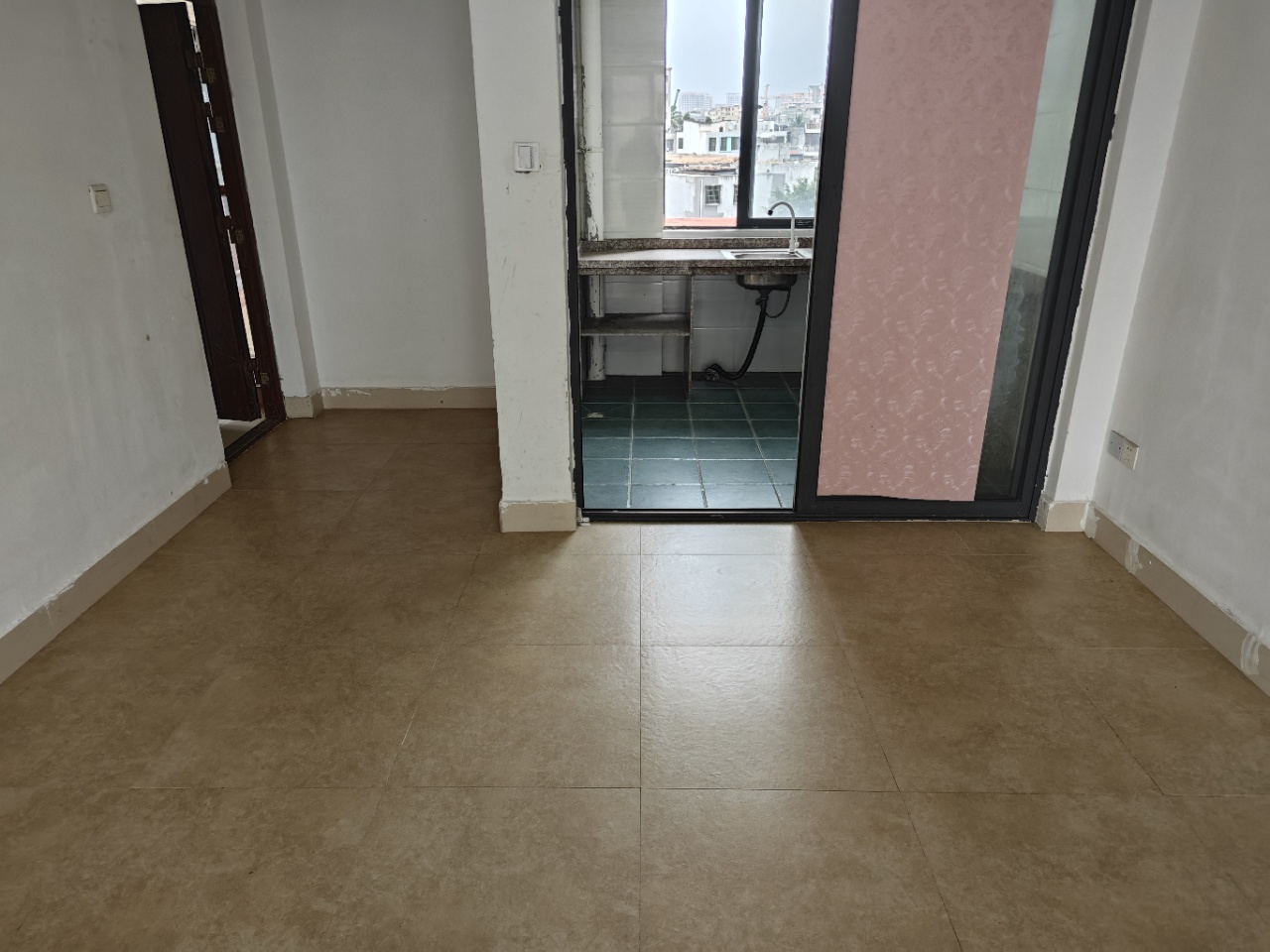 南海幸福汇  3室2厅2卫    2500.0元/月室内图