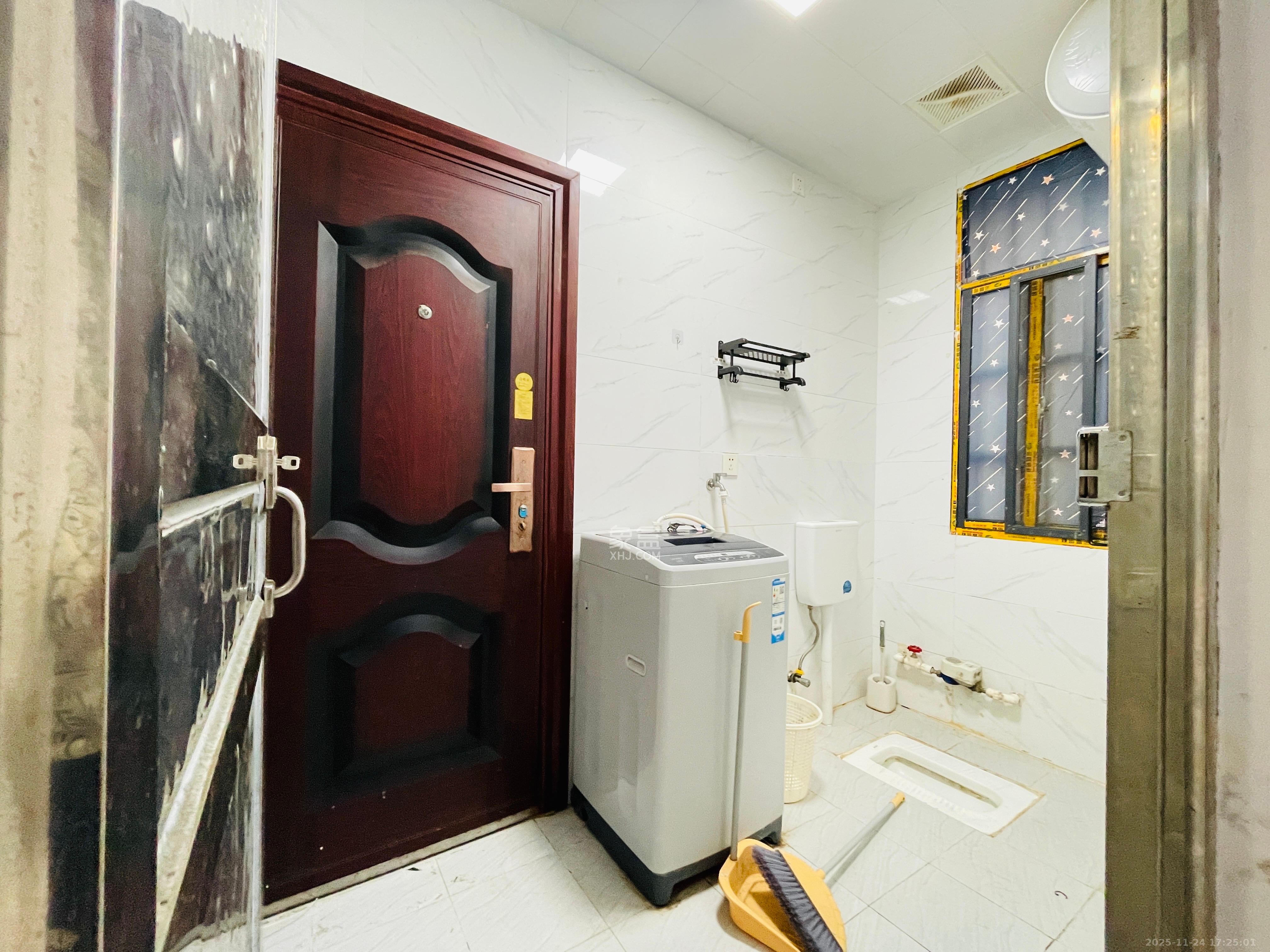 复兴街(陈家巷)散盘 1室0厅1卫 1300.0元/月 复兴街(陈家巷)散盘 1室0厅1卫 1300.0元/月室内图