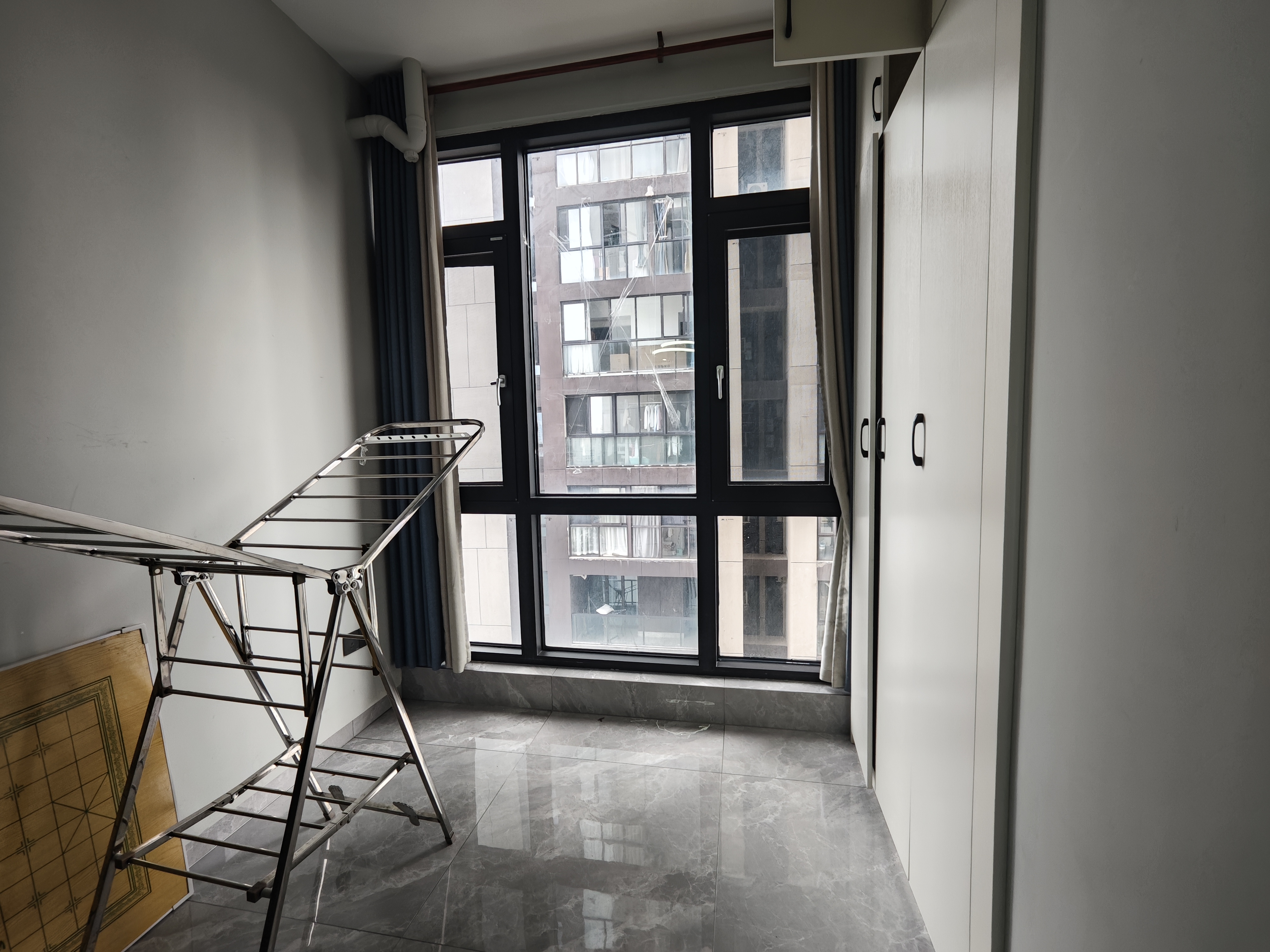 华润中心一期  2室1厅1卫    3300.0元/月室内图