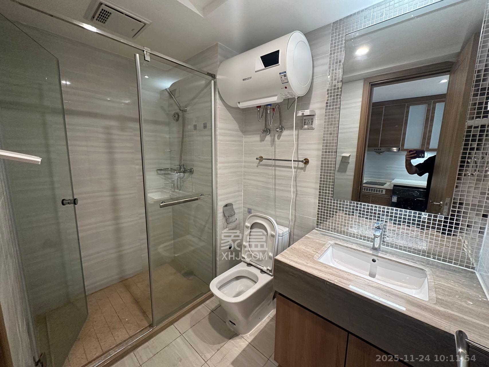 恒大金融广场 1室1厅1卫 1700.0元/月 恒大金融广场 1室1厅1卫 1700.0元/月室内图