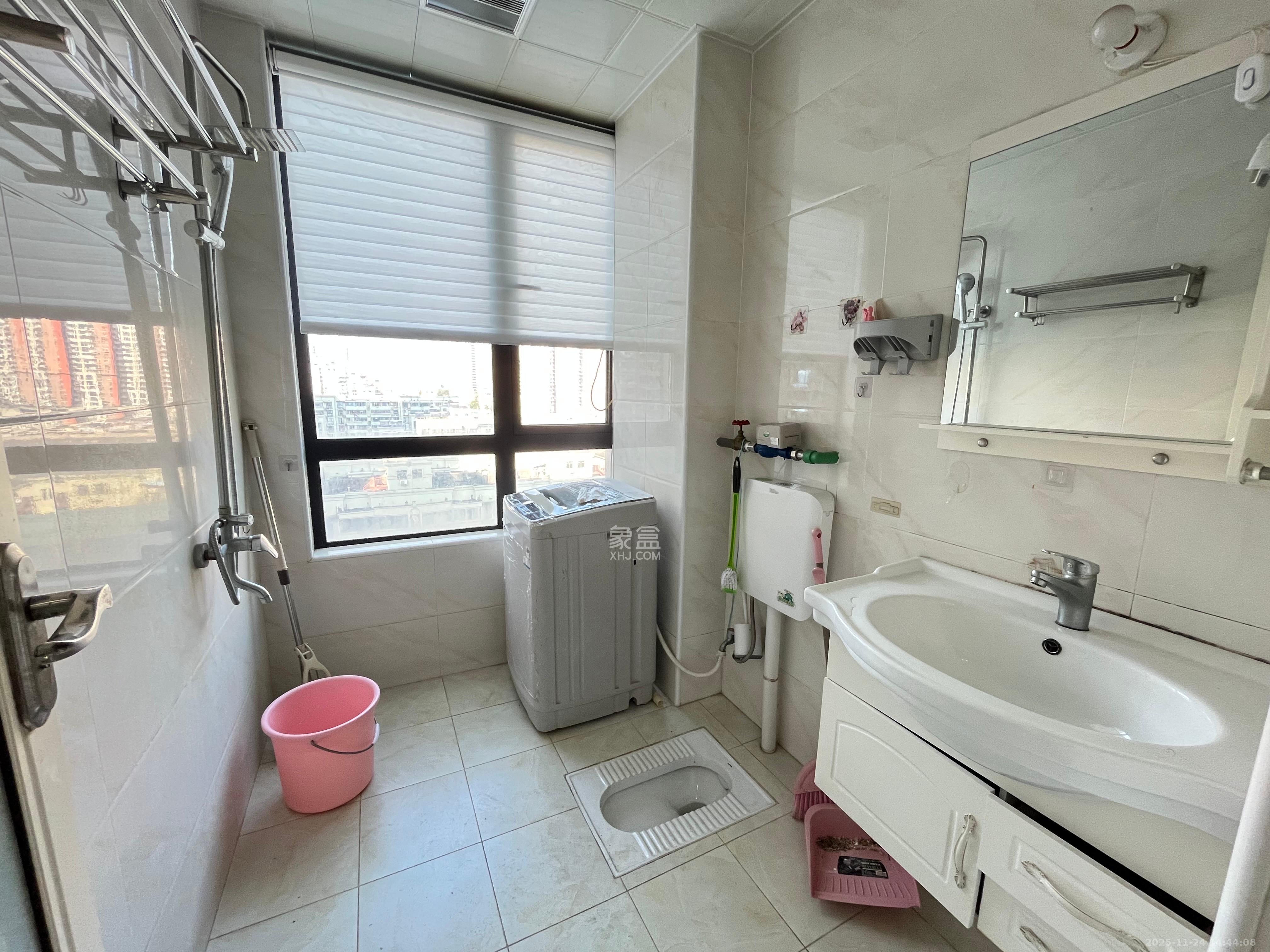 荣悦台  1室1厅1卫    2100.0元/月室内图