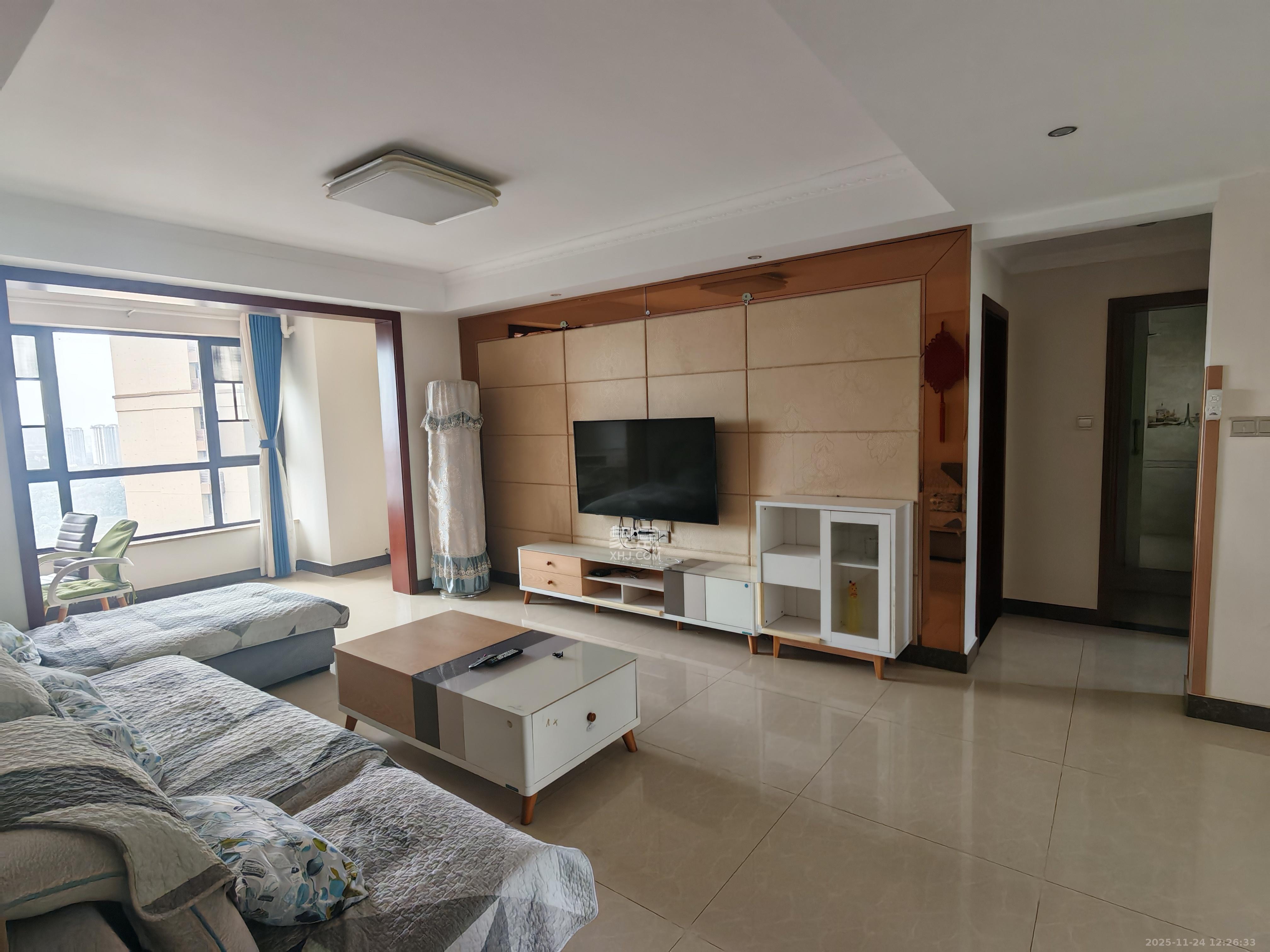 金地三千府（金地湖山樾、金地自在城）  3室2厅2卫    1800.0元/月室内图1