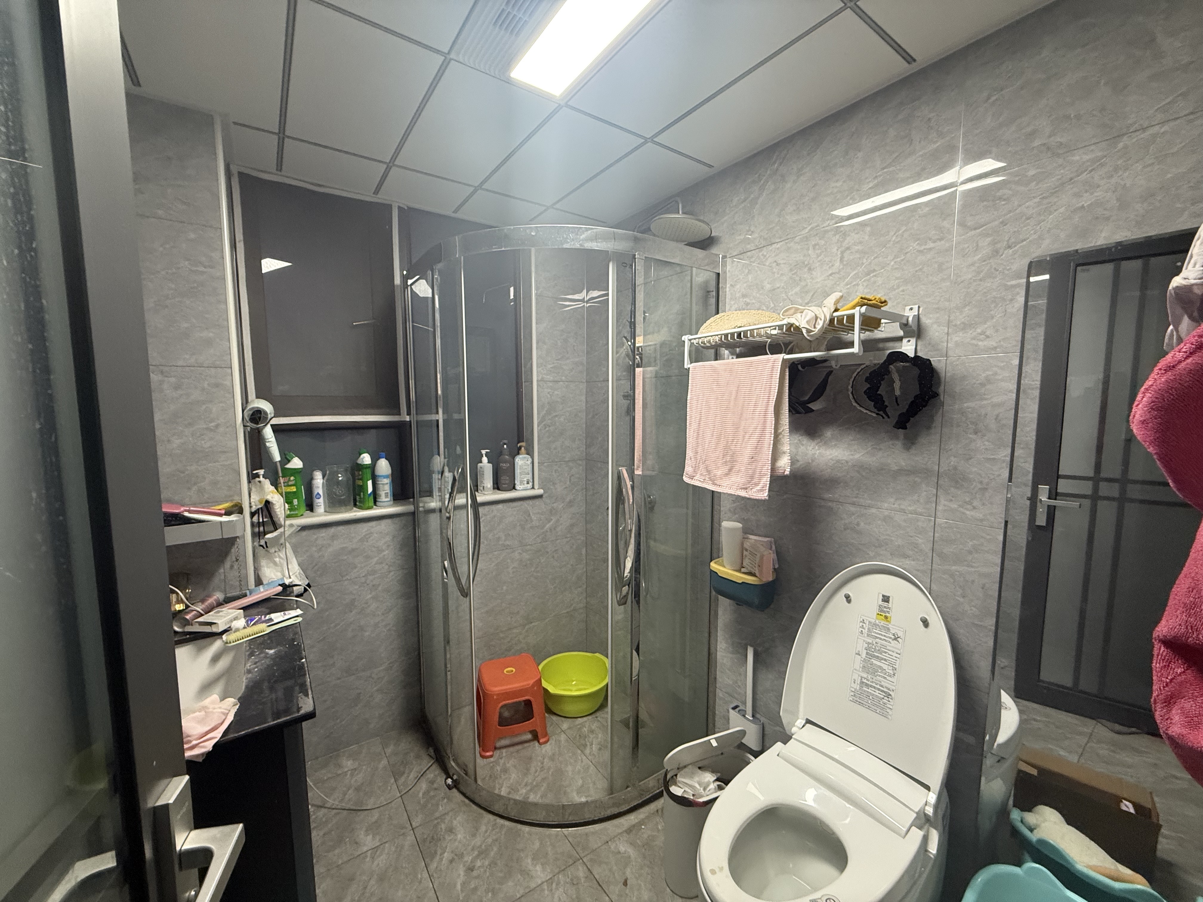 大同芙蓉二期(芙蓉广场)  3室2厅2卫    102.8万客厅