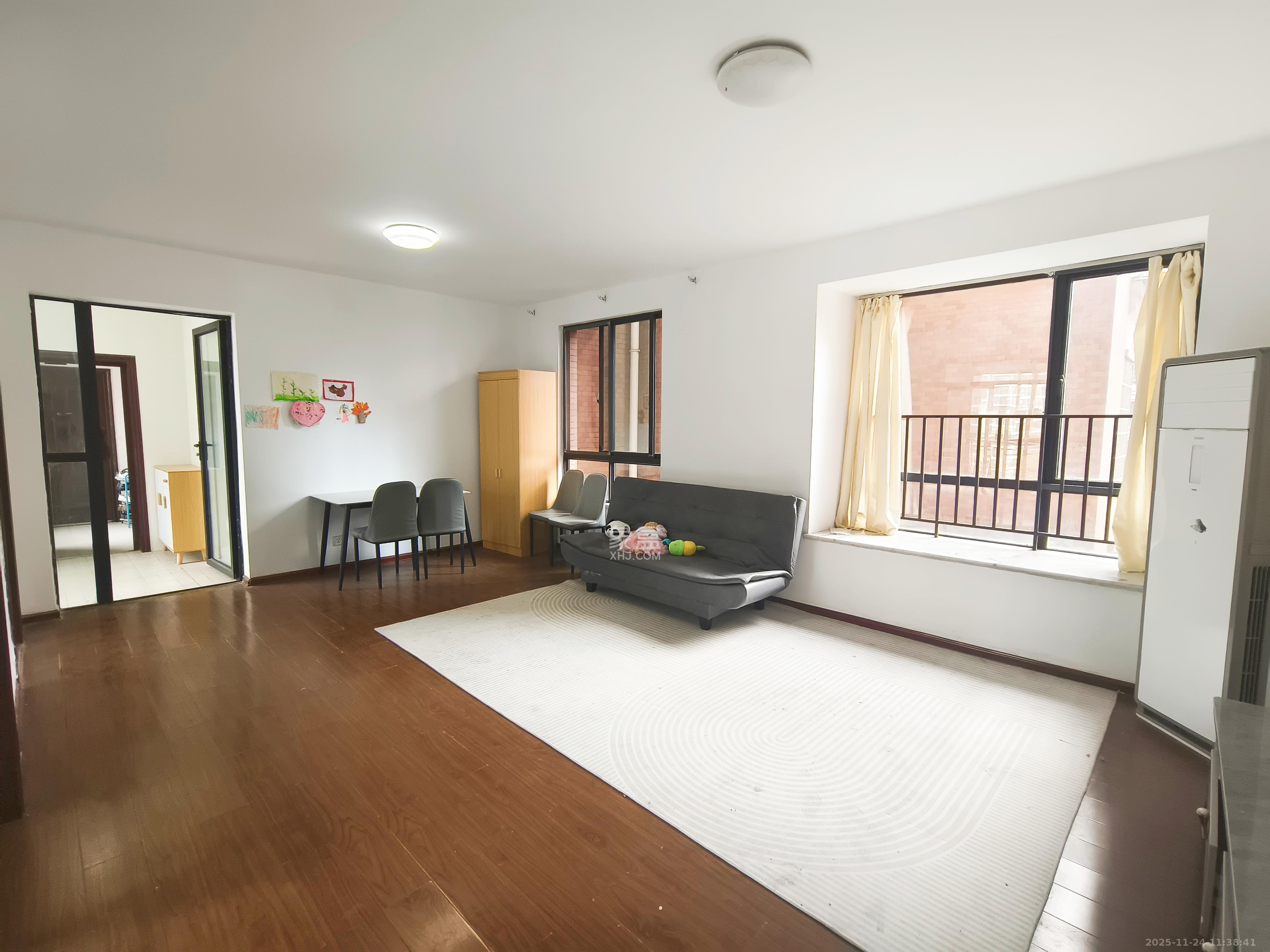 华润凤凰城一期  3室2厅1卫    1600.0元/月