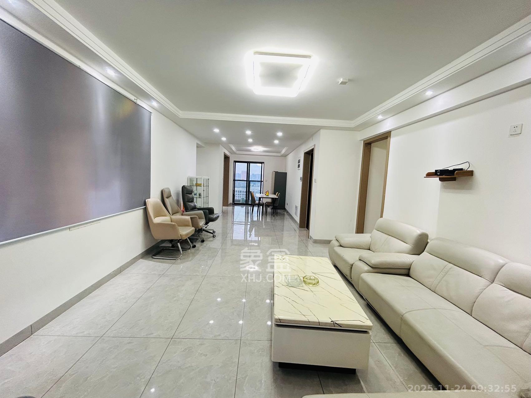 华润琨瑜府 4室2厅2卫 4000.0元/月 华润琨瑜府 4室2厅2卫 4000.0元/月室内图