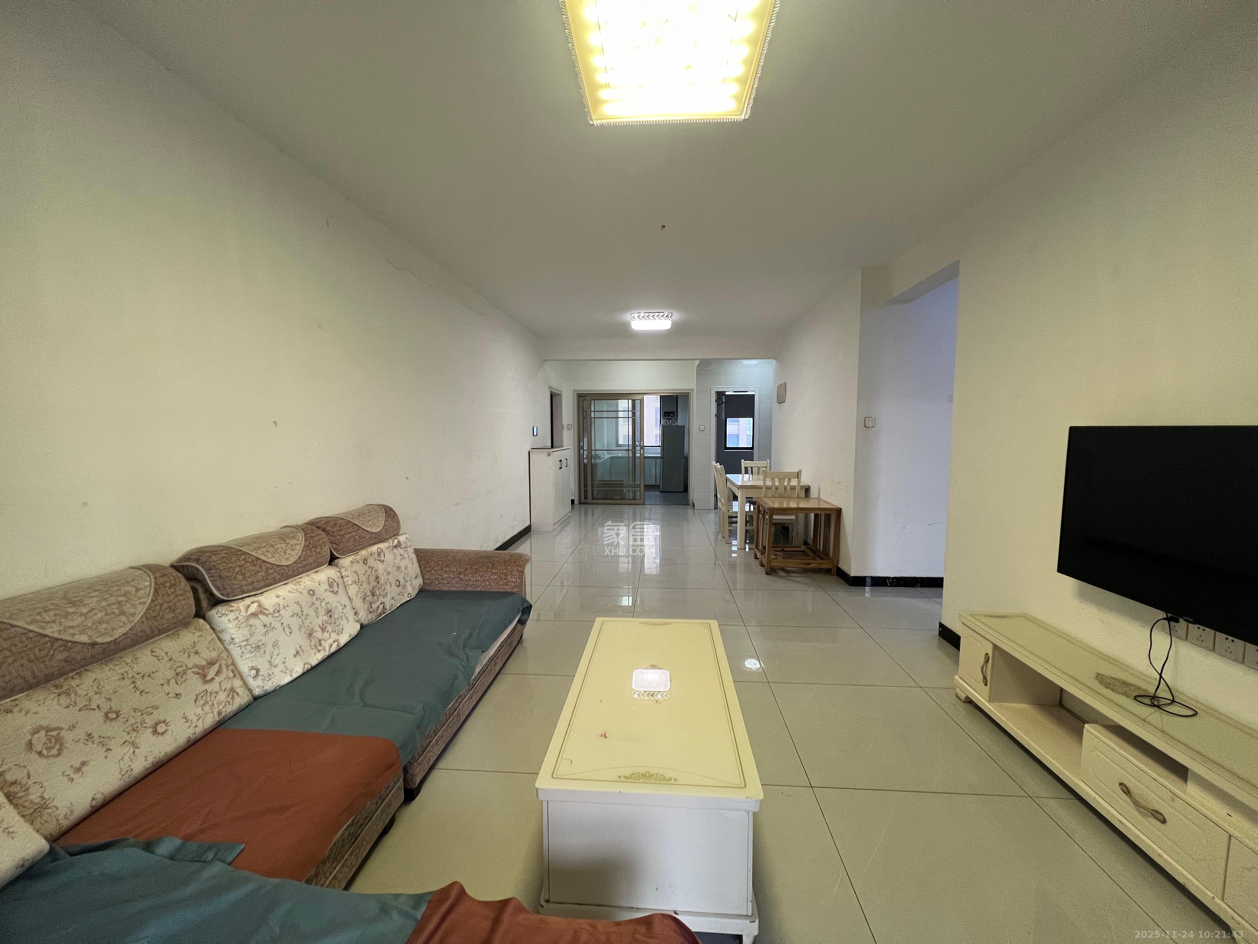 奥克斯缔壹城  4室2厅2卫    2600.0元/月室内图