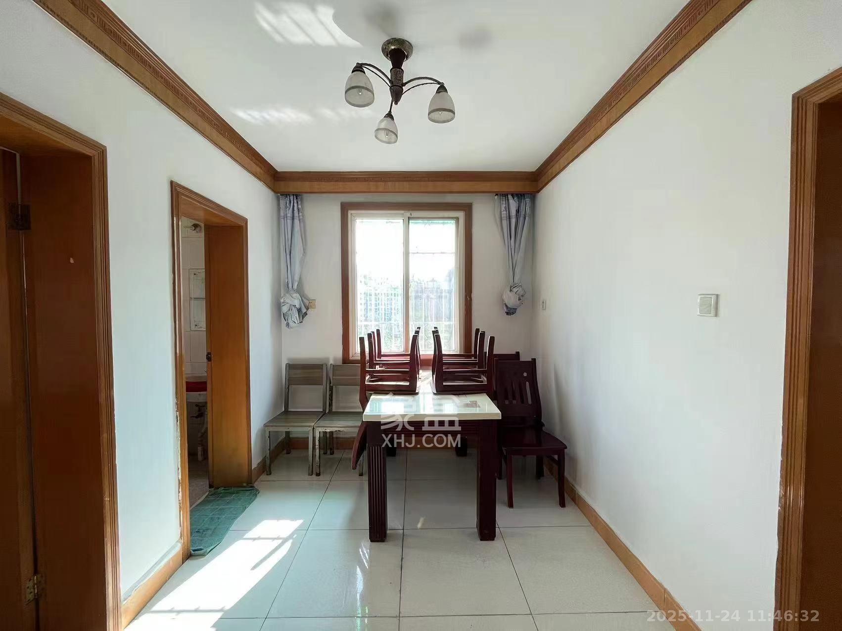 望麓桥回收公司院内  1室2厅1卫    1800.0元/月室内图