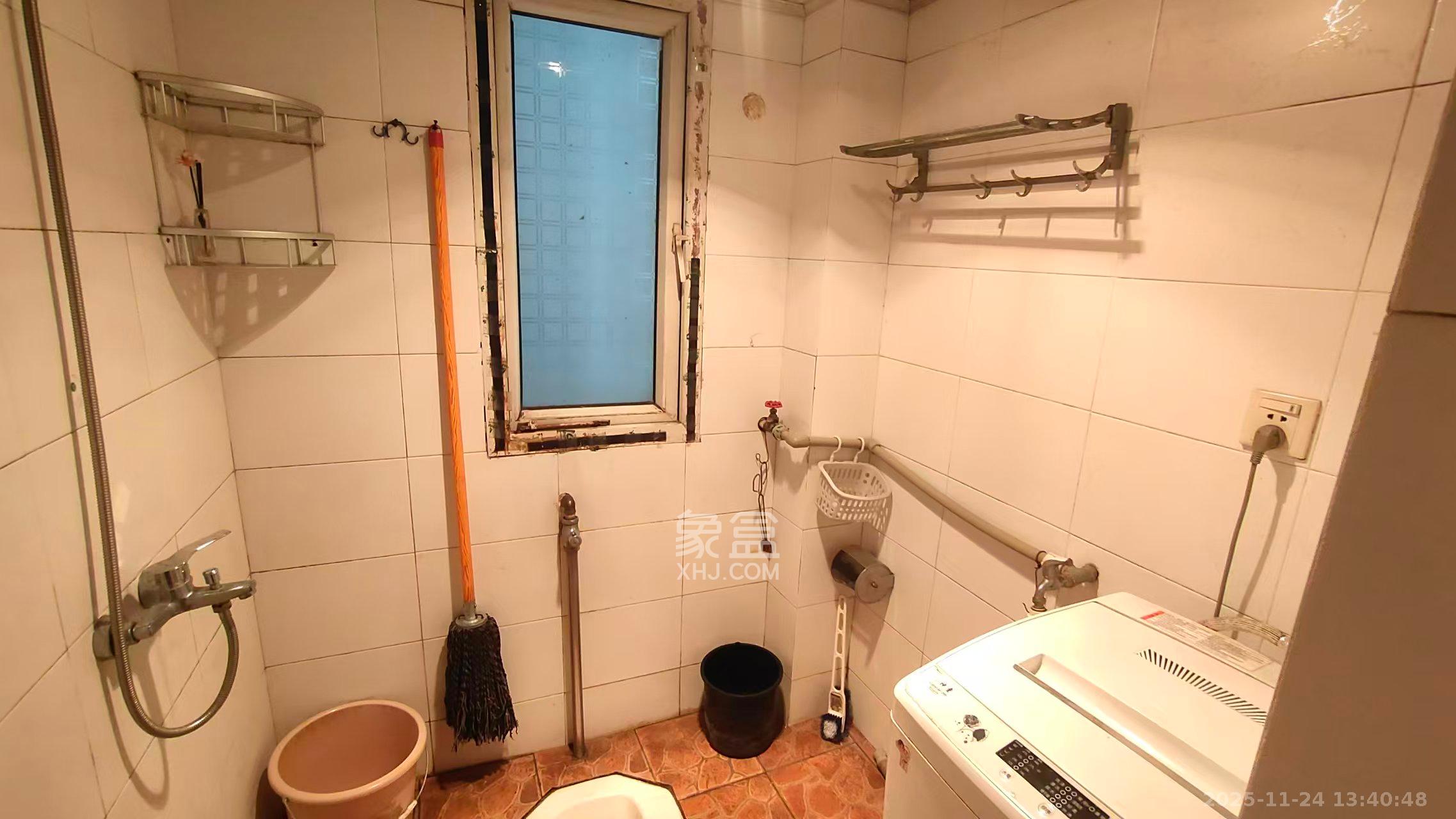 书苑花园(书院花园) 2室1厅1卫 1500.0元/月 书苑花园(书院花园) 2室1厅1卫 1500.0元/月室内图