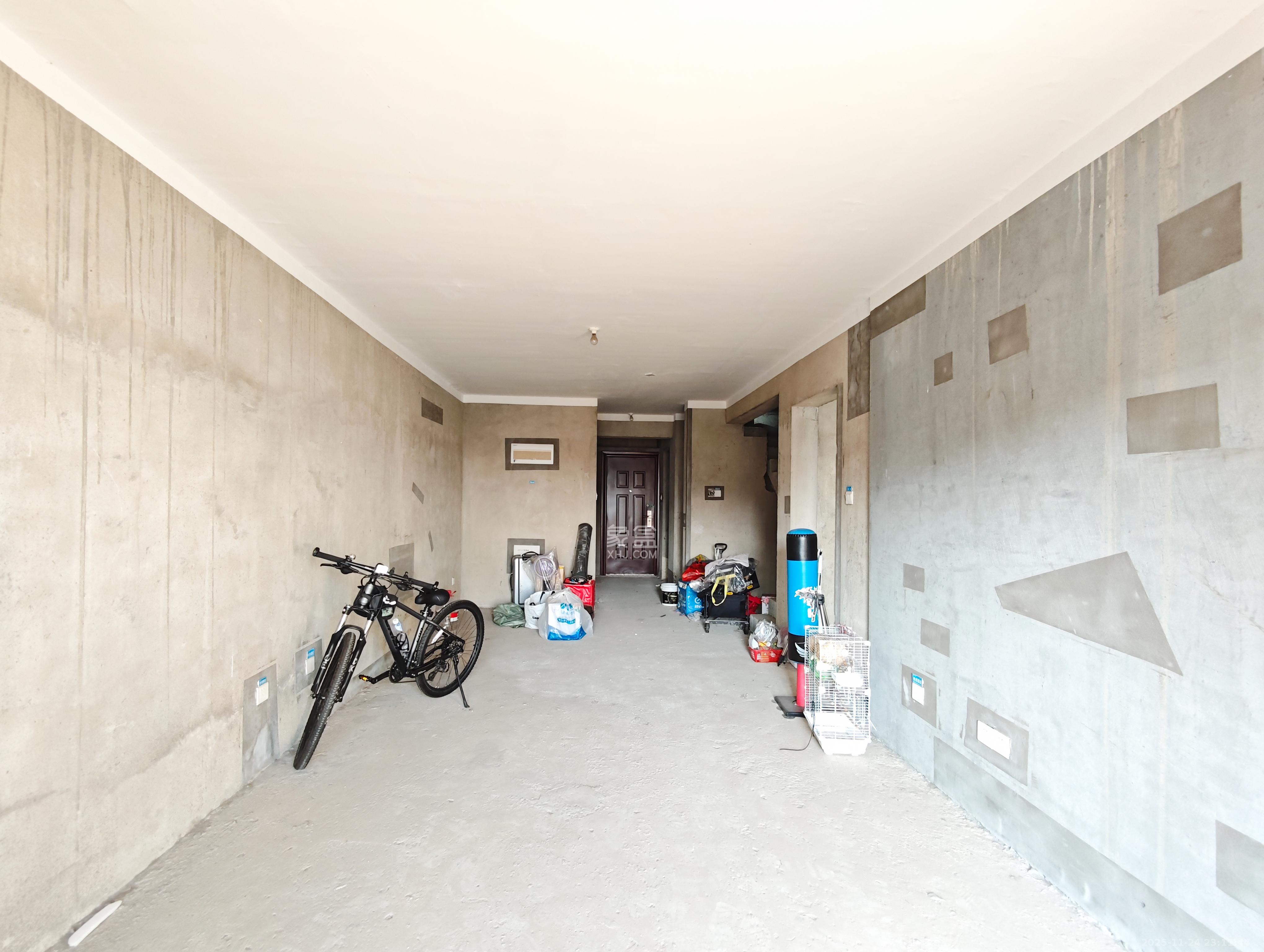 保利城（中航城国际社区、郡原美村）  1室1厅1卫    37.2万