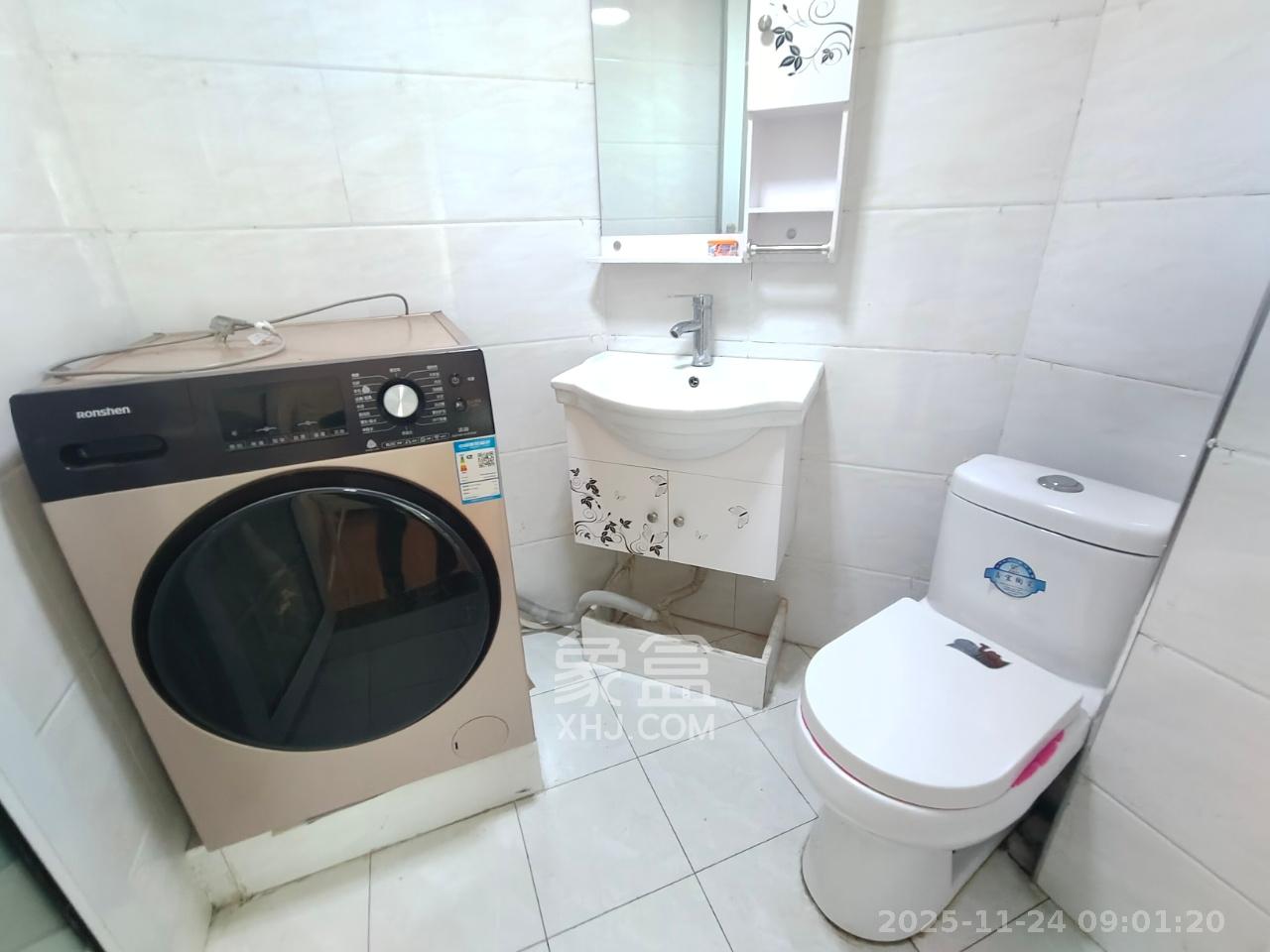 融圣国际 2室1厅1卫 1800.0元/月 融圣国际 2室1厅1卫 1800.0元/月室内图