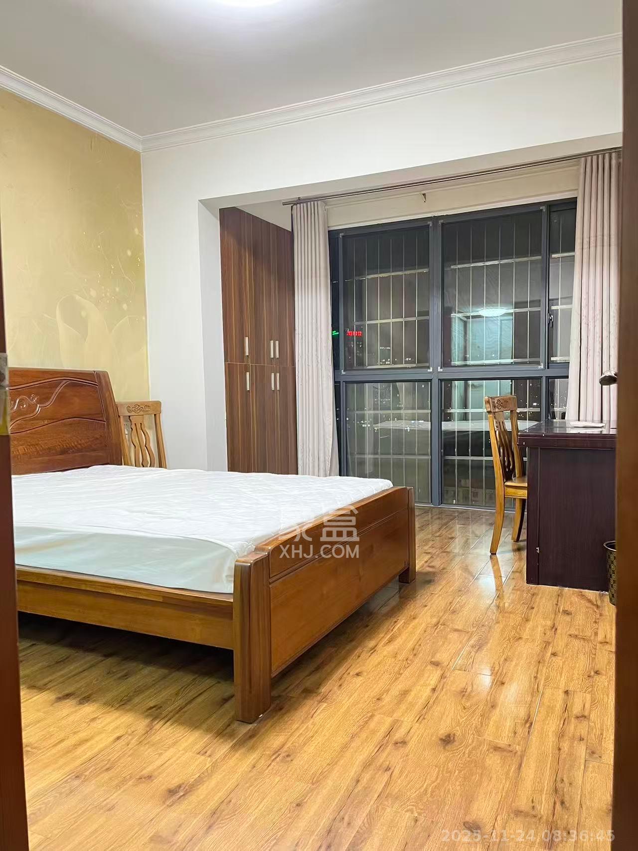 福嘉园  3室2厅2卫    2600.0元/月室内图