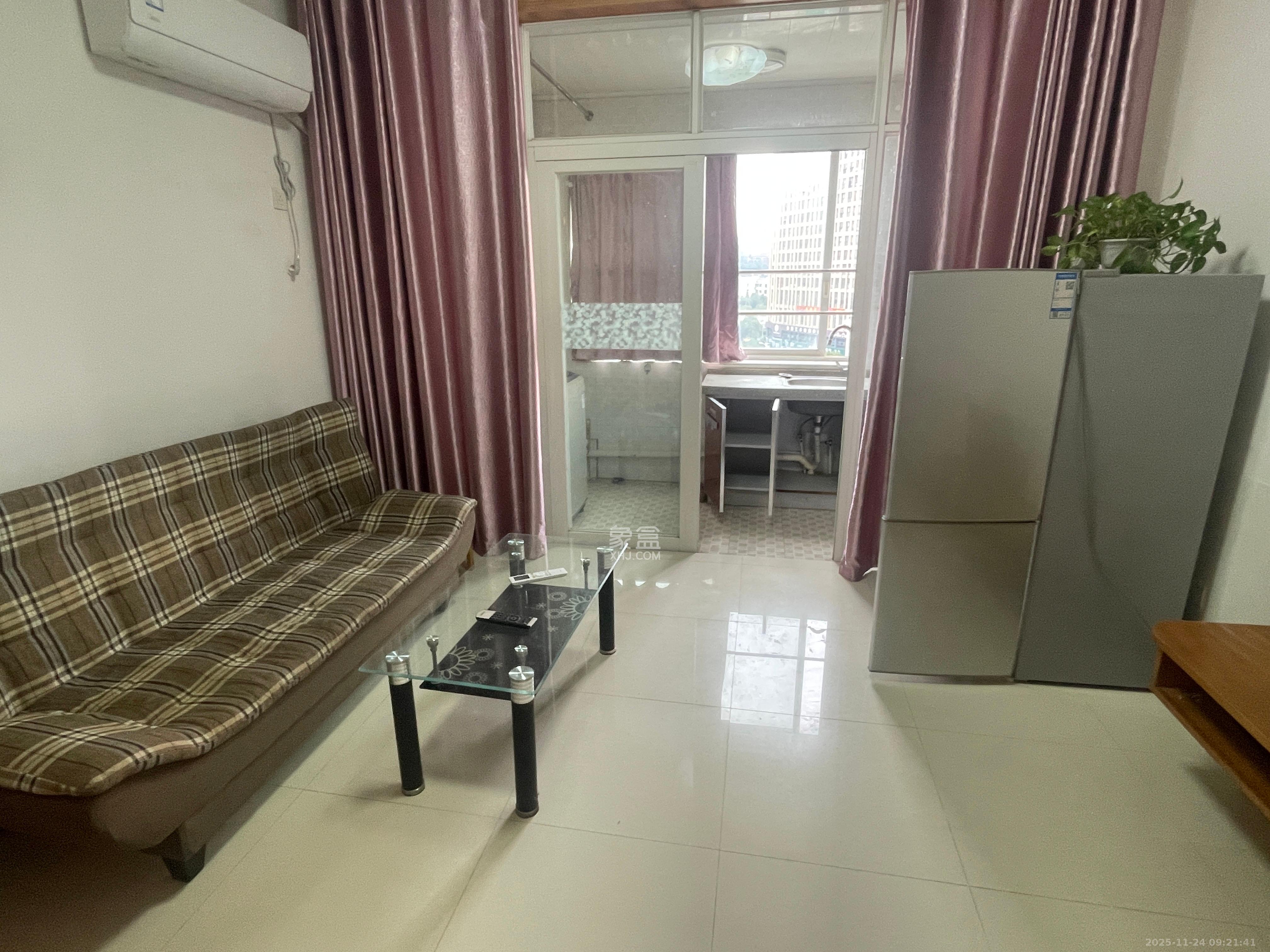 金谷大厦(桐梓坡西路) 1室0厅1卫 1550.0元/月 金谷大厦(桐梓坡西路) 1室0厅1卫 1550.0元/月室内图