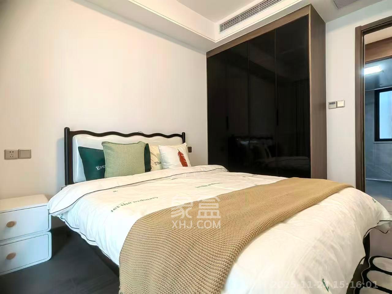 龙湖春江天玺  3室2厅2卫    4500.0元/月室内图