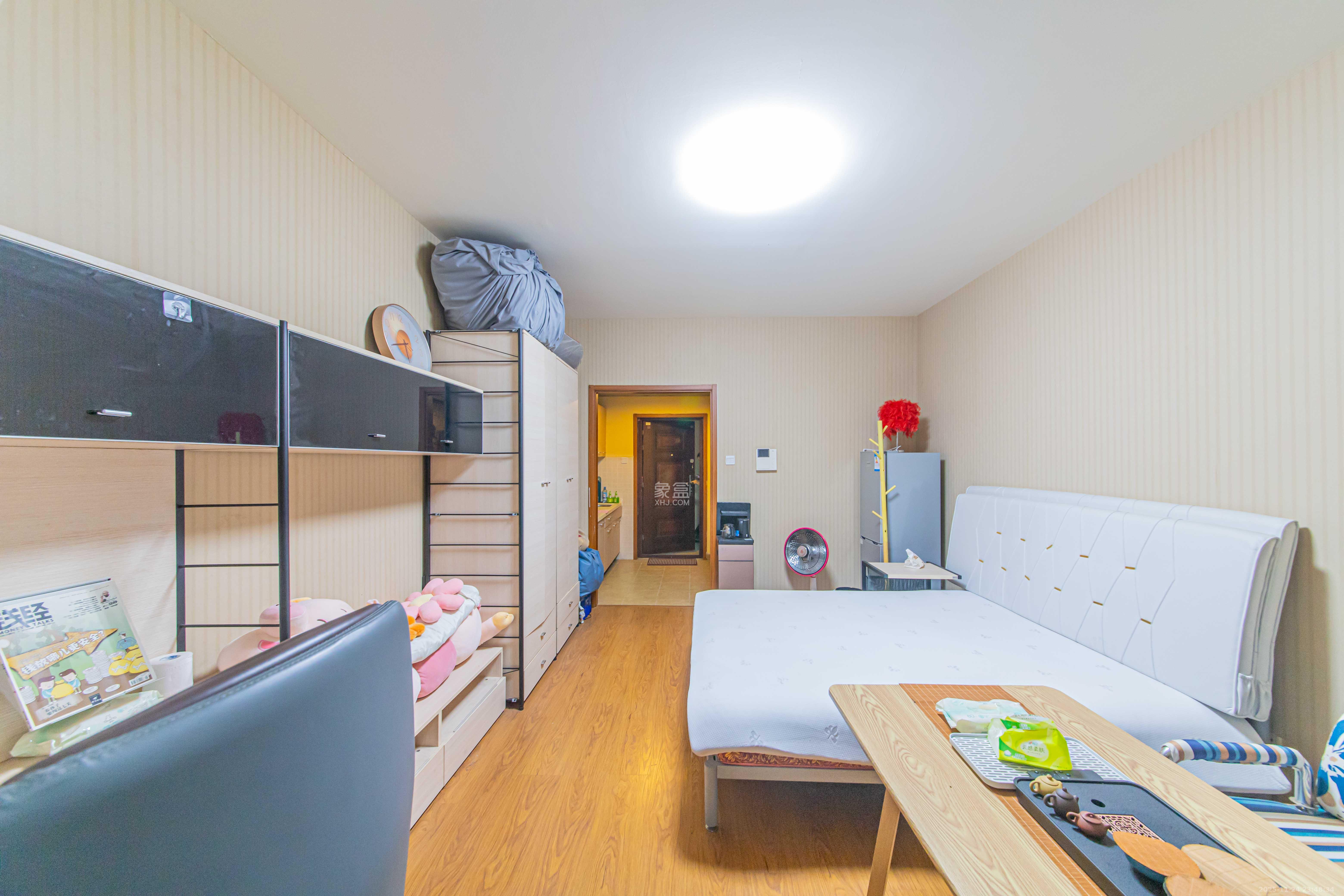 花漾年华（桂花园）  1室1厅1卫    35.0万客厅