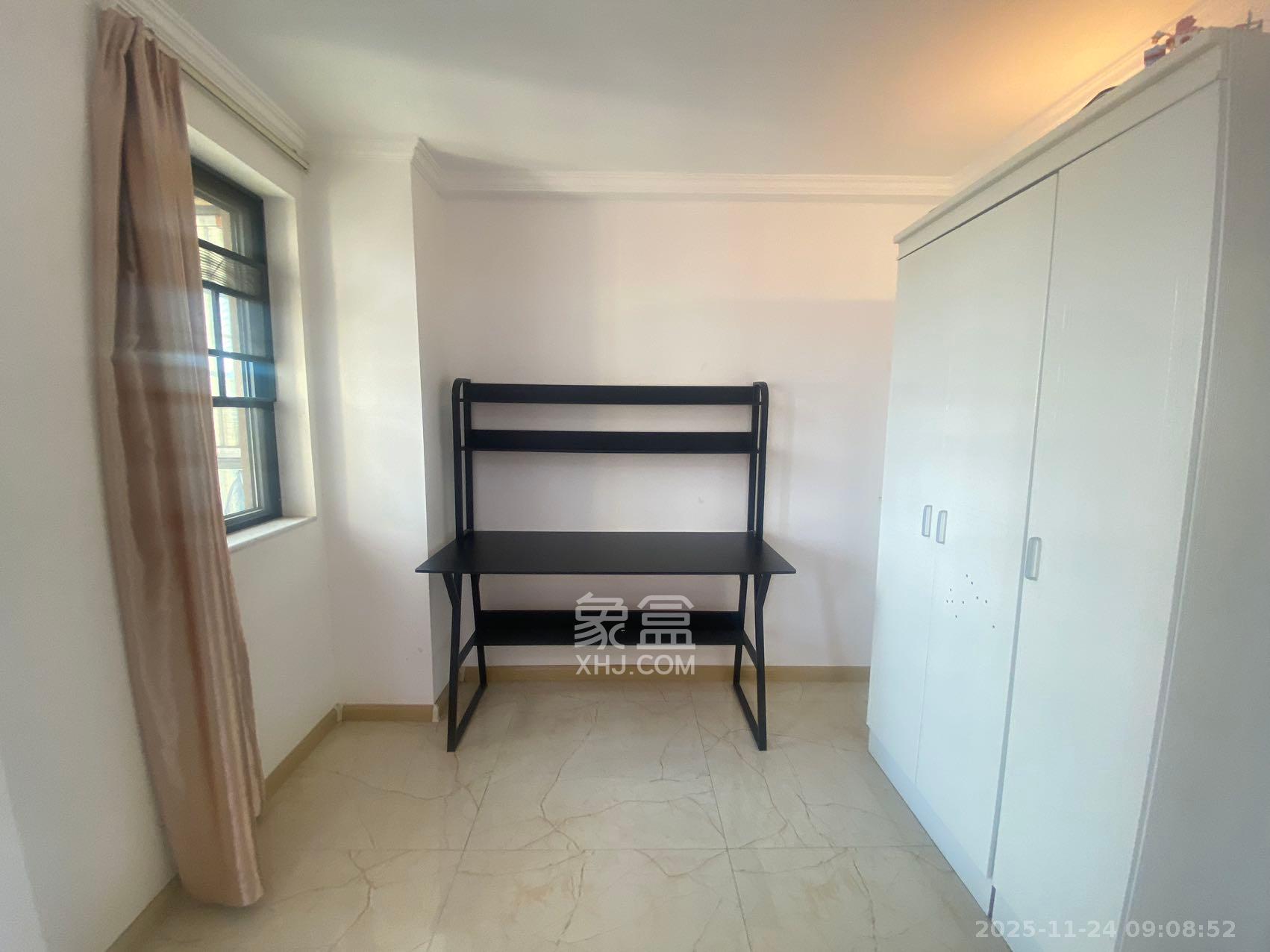 中建芙蓉嘉苑  3室2厅1卫    2000.0元/月室内图