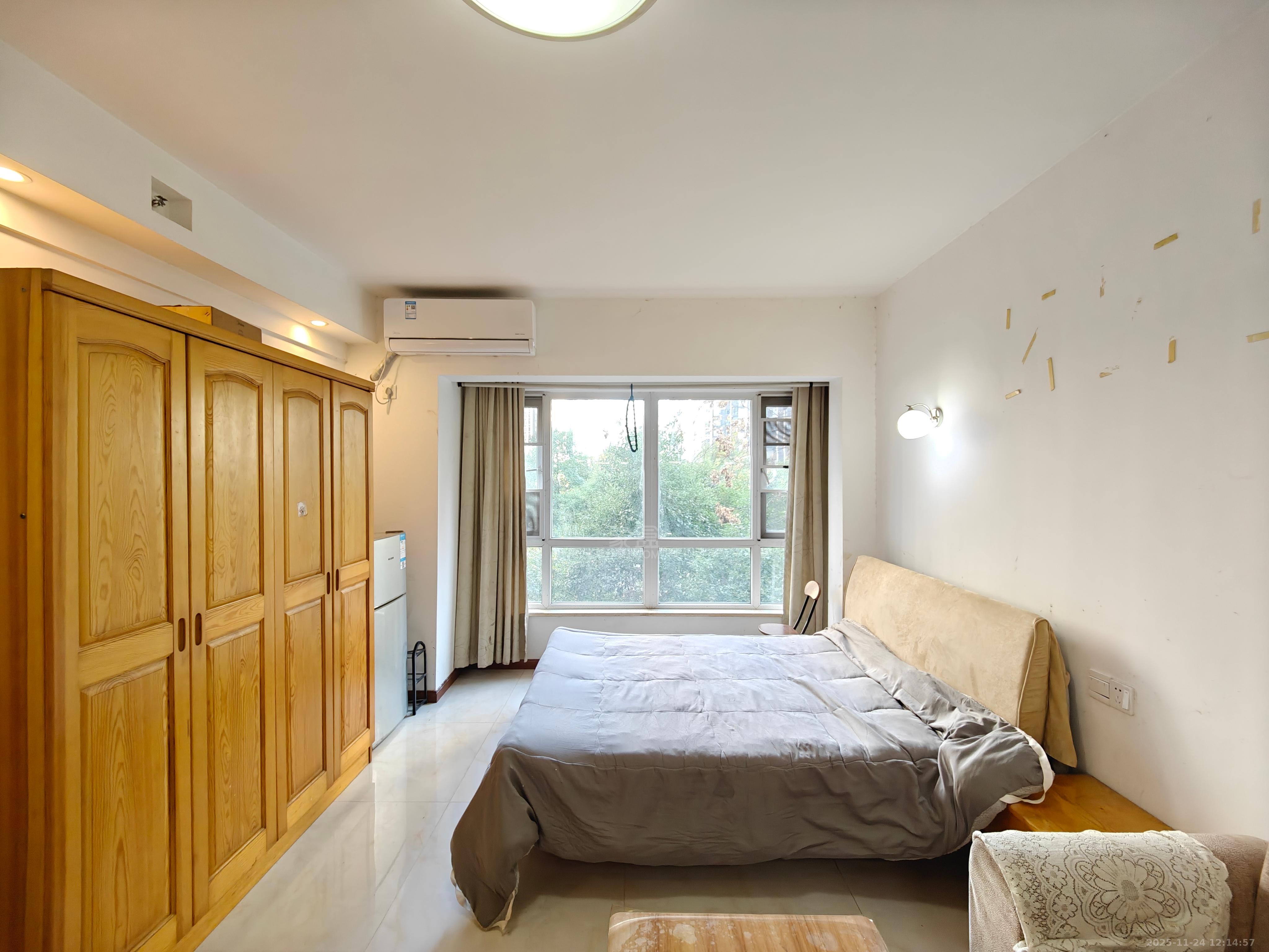 美的城三期 1室1厅1卫 1100.0元/月 美的城三期 1室1厅1卫 1100.0元/月室内图