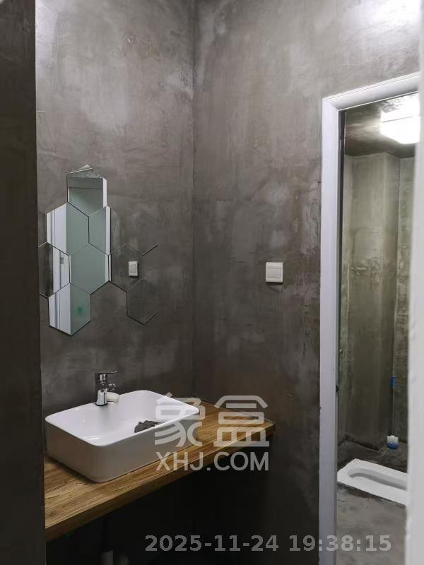 中天瑞景  3室2厅2卫    2100.0元/月室内图