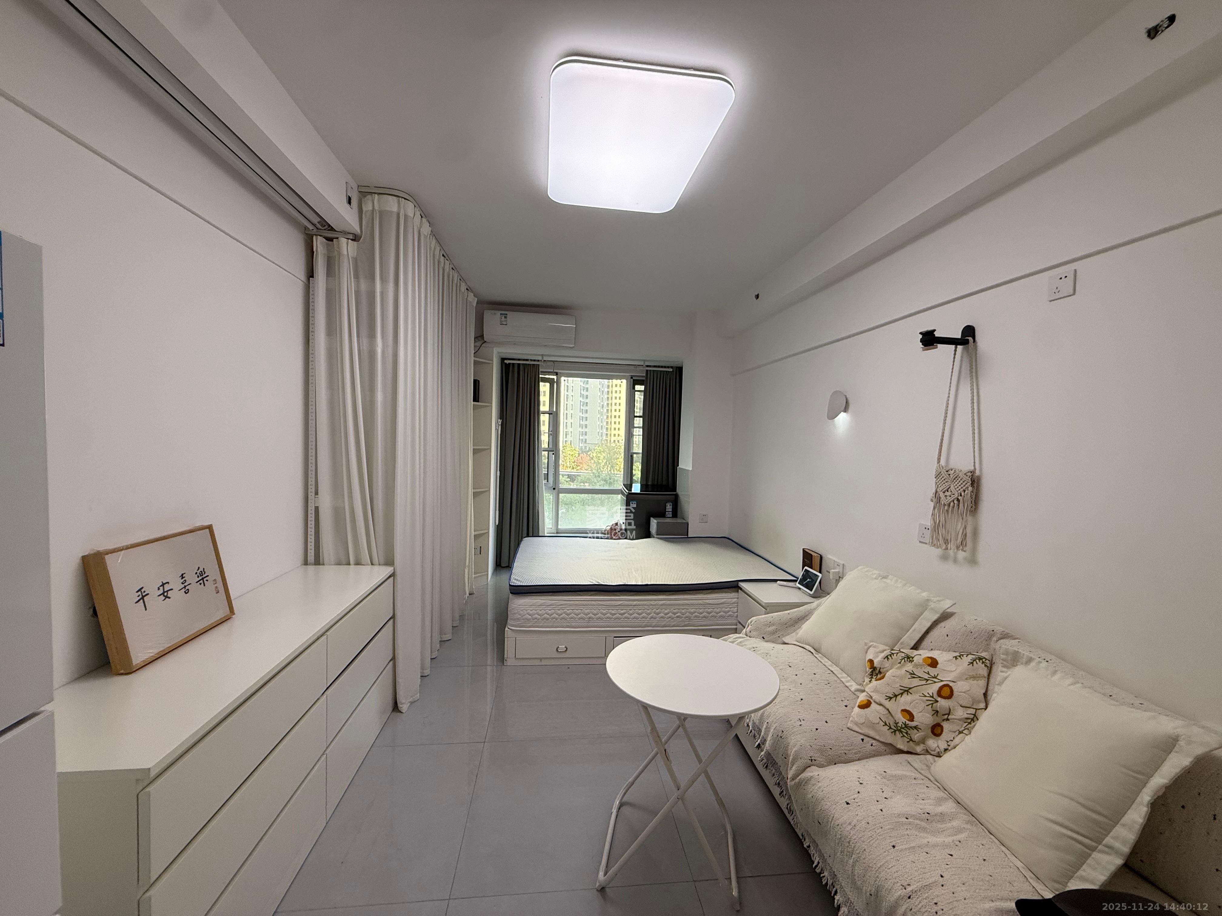 金地铂悦  1室0厅0卫    1500.0元/月