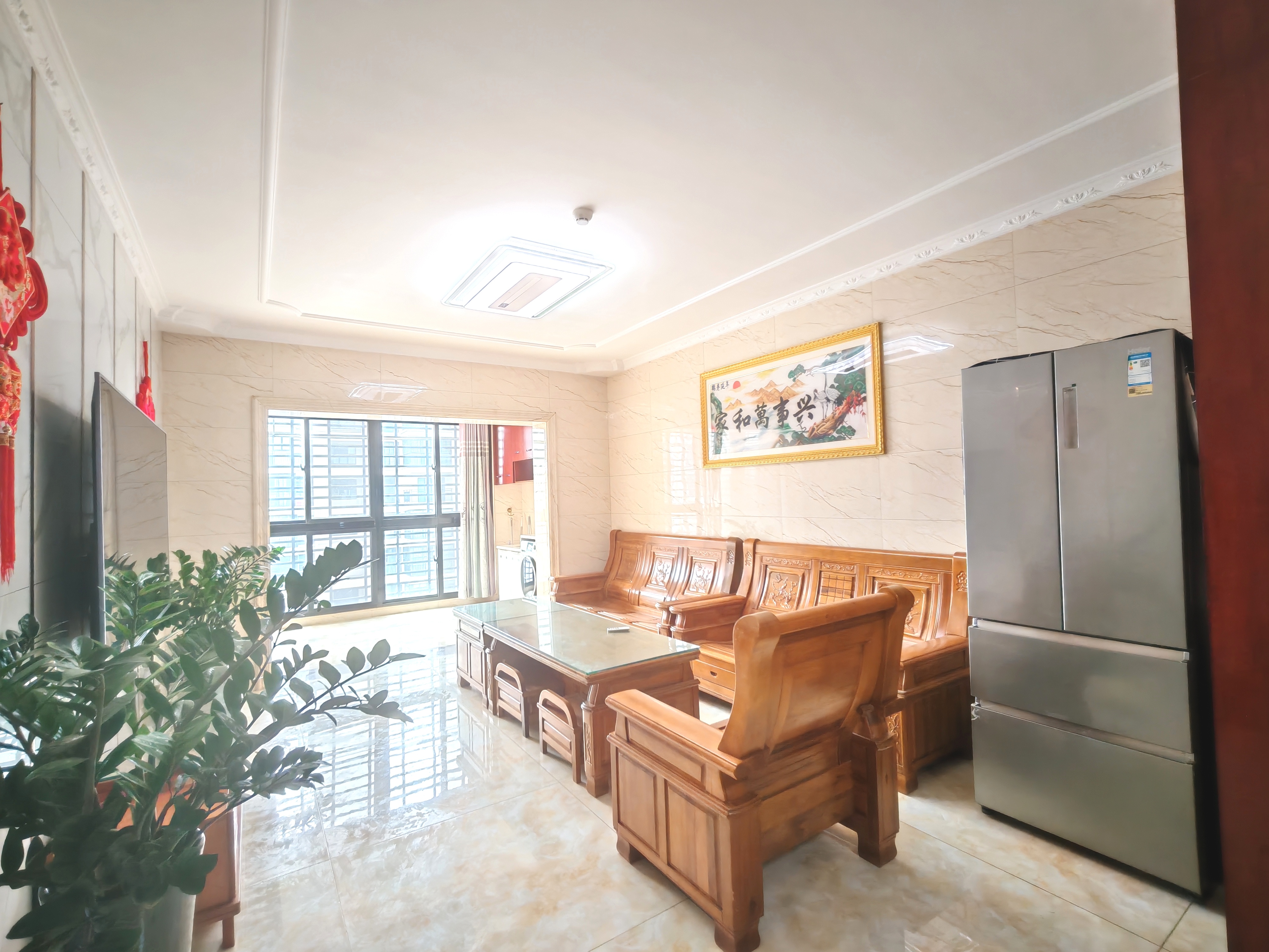 椰海家园一期 3室2厅2卫 3200.0元/月 椰海家园一期 3室2厅2卫 3200.0元/月室内图