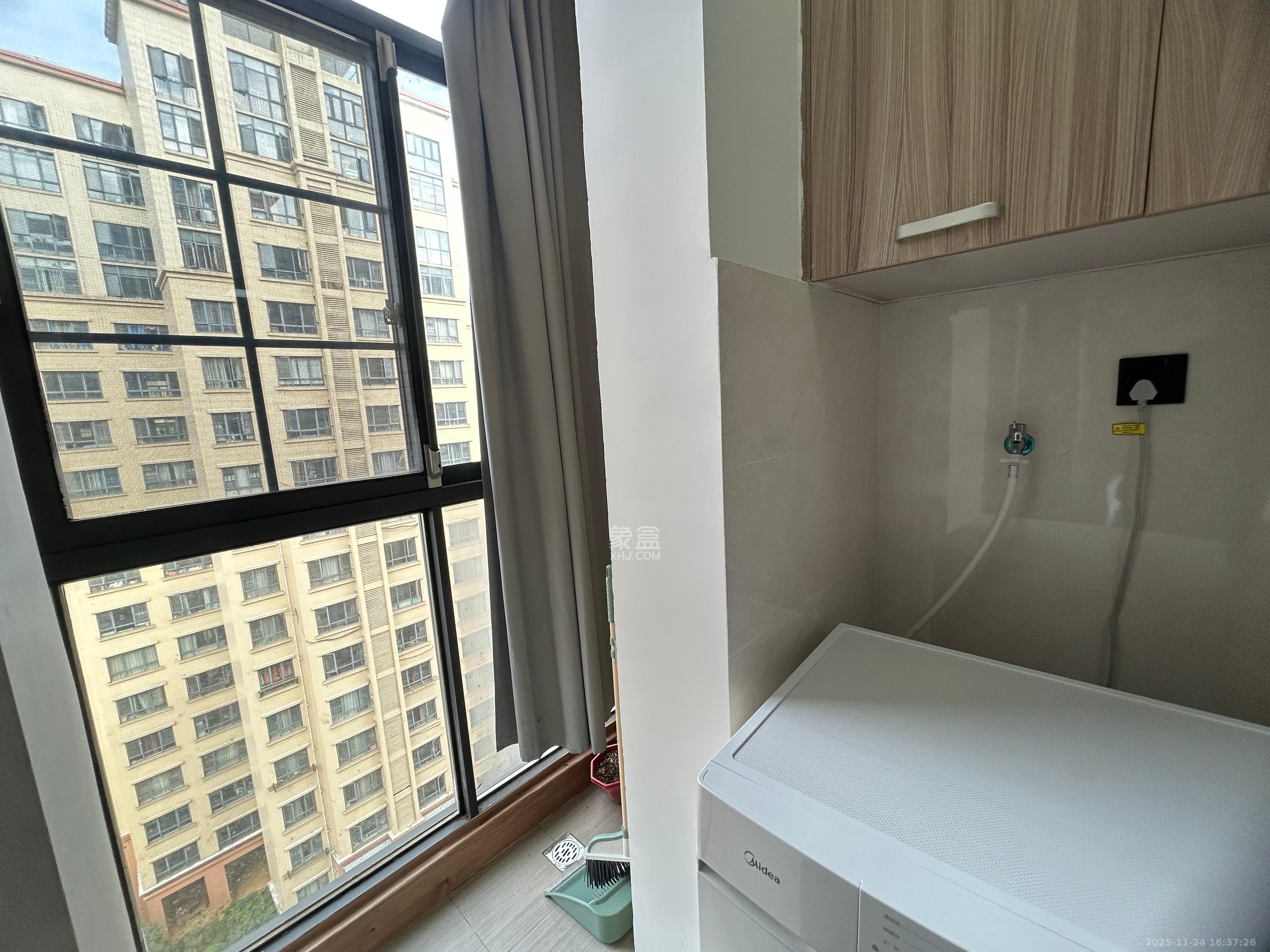 长盛岚庭  1室1厅1卫    1500.0元/月室内图