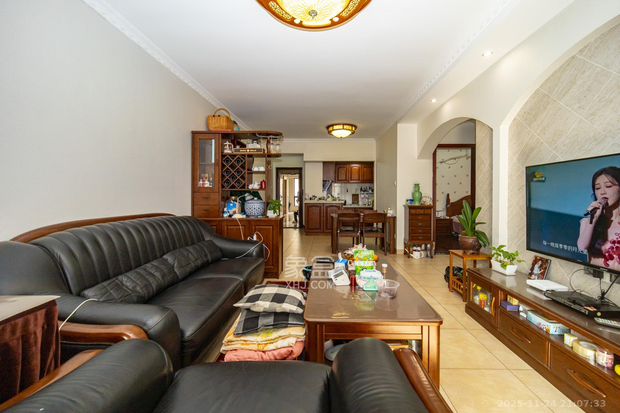 华润凤凰城三期  2室2厅1卫    63.8万