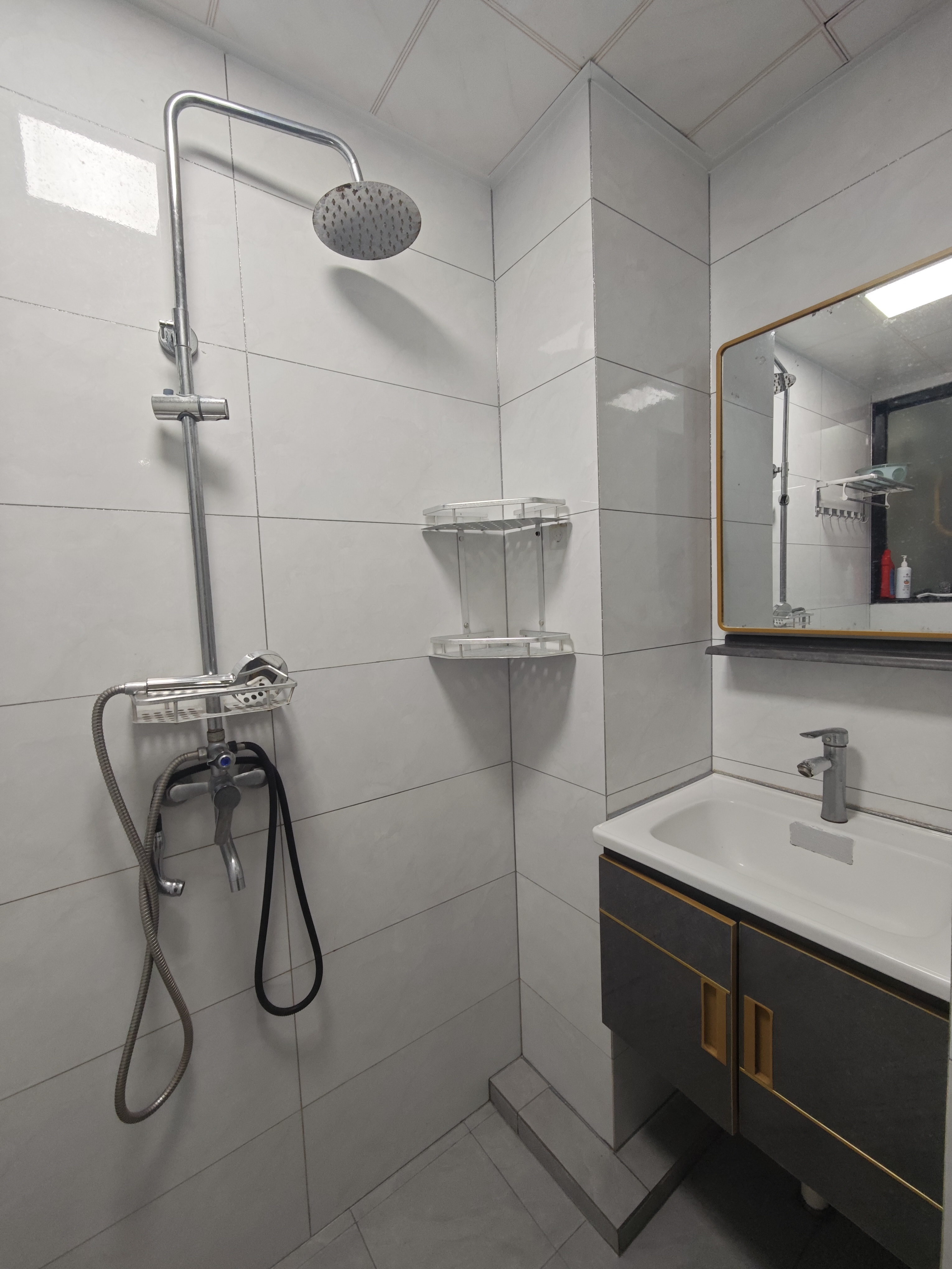 华润中心一期  2室1厅1卫    3300.0元/月室内图