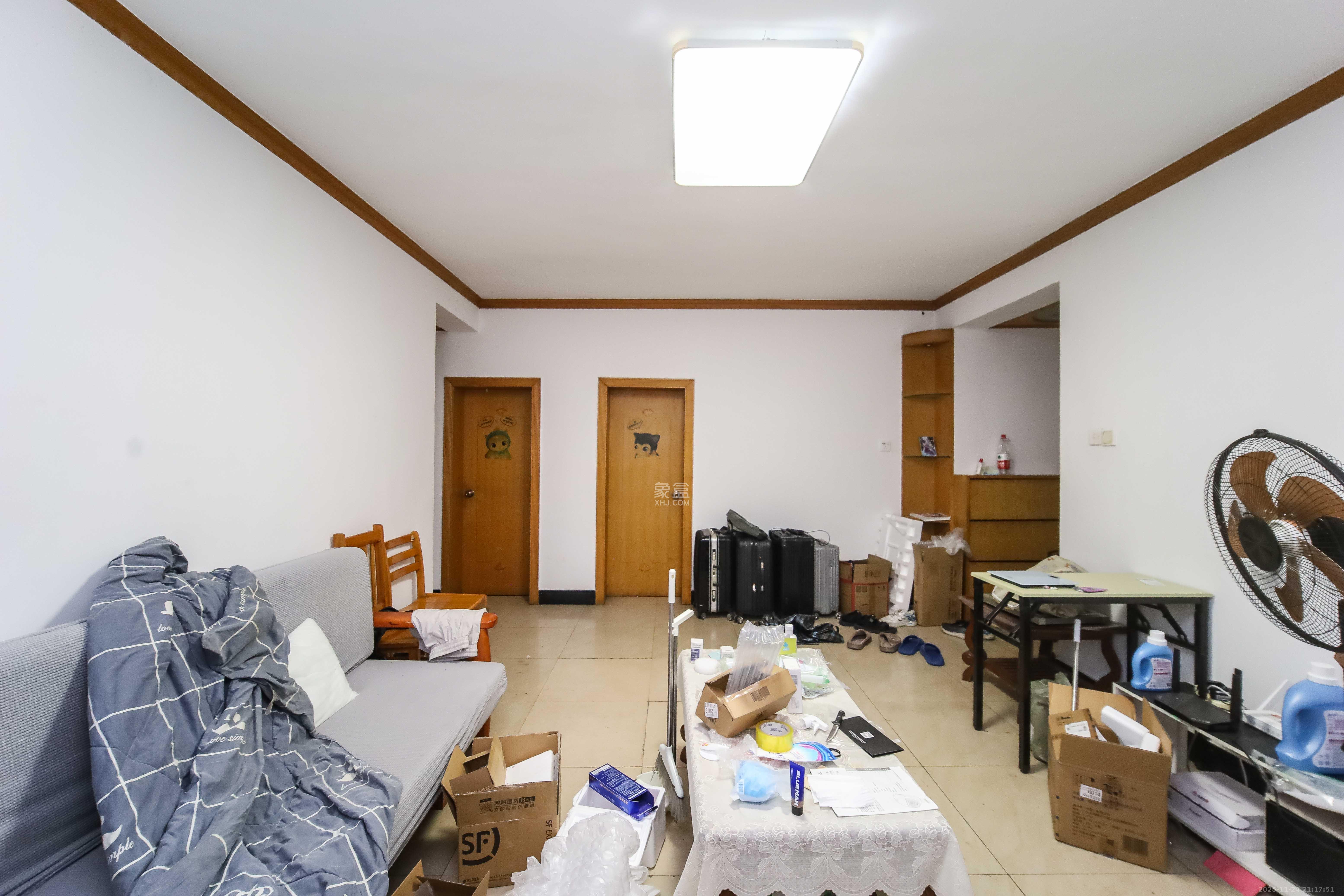 马王堆社区七片  3室2厅1卫    45.0万客厅