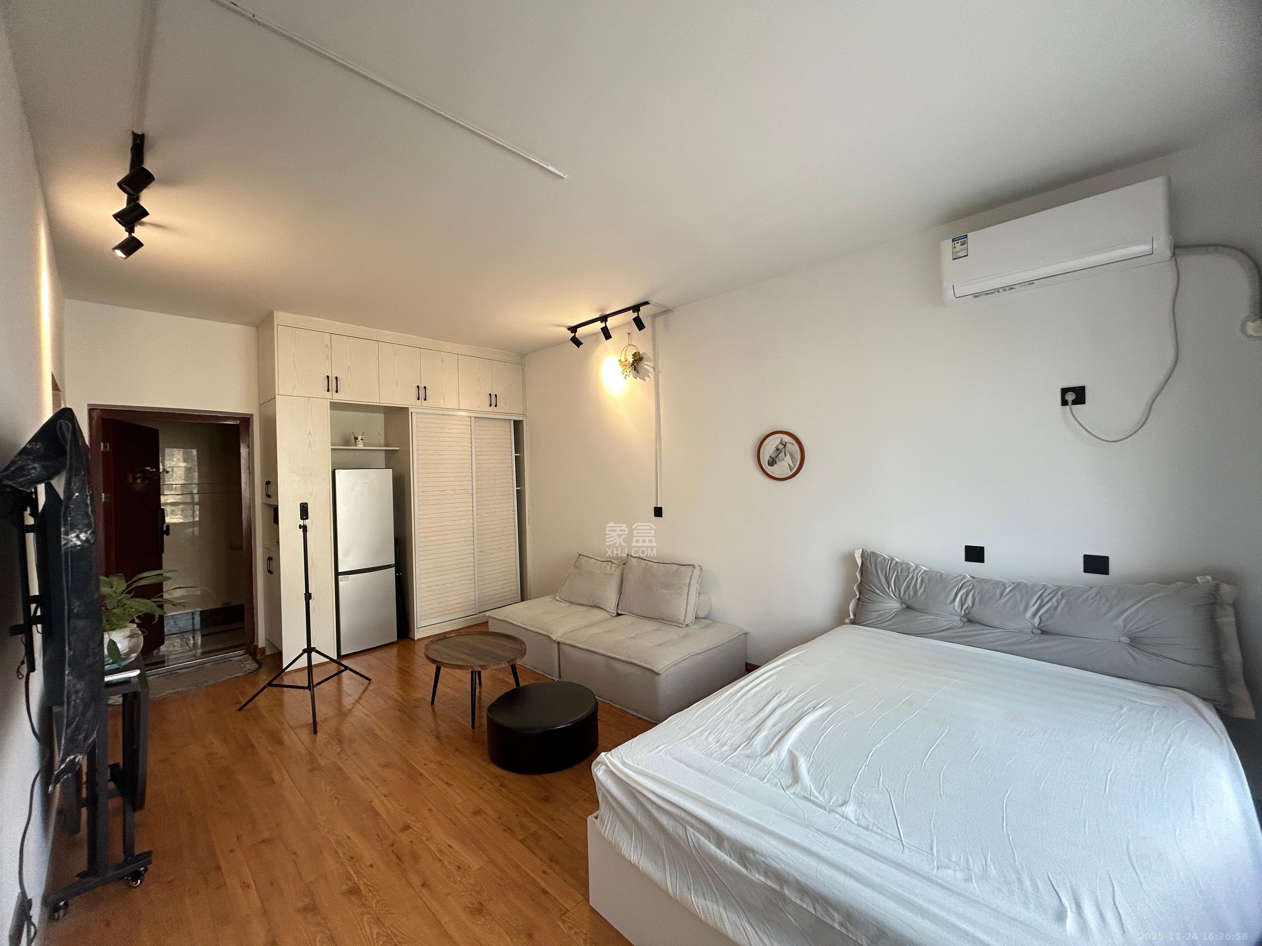 长盛岚庭 1室1厅1卫 1500.0元/月 长盛岚庭 1室1厅1卫 1500.0元/月室内图