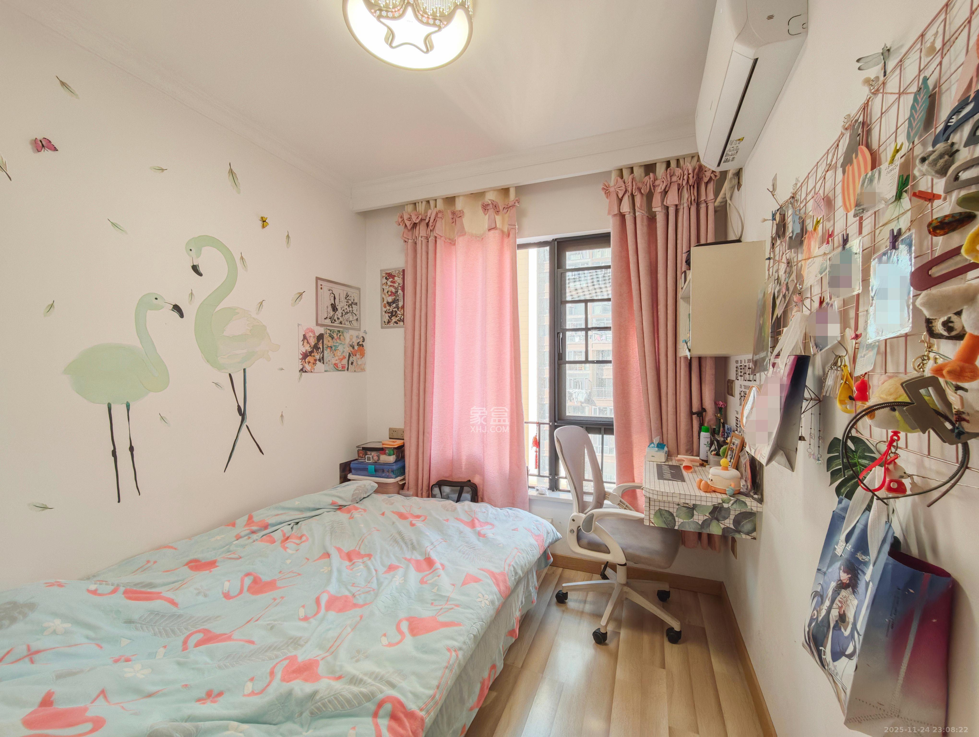 保利城(中航城国际社区、郡原美村) 4室2厅1卫 76.0万 保利城(中航城国际社区、郡原美村) 4室2厅1卫 76.0万卧室