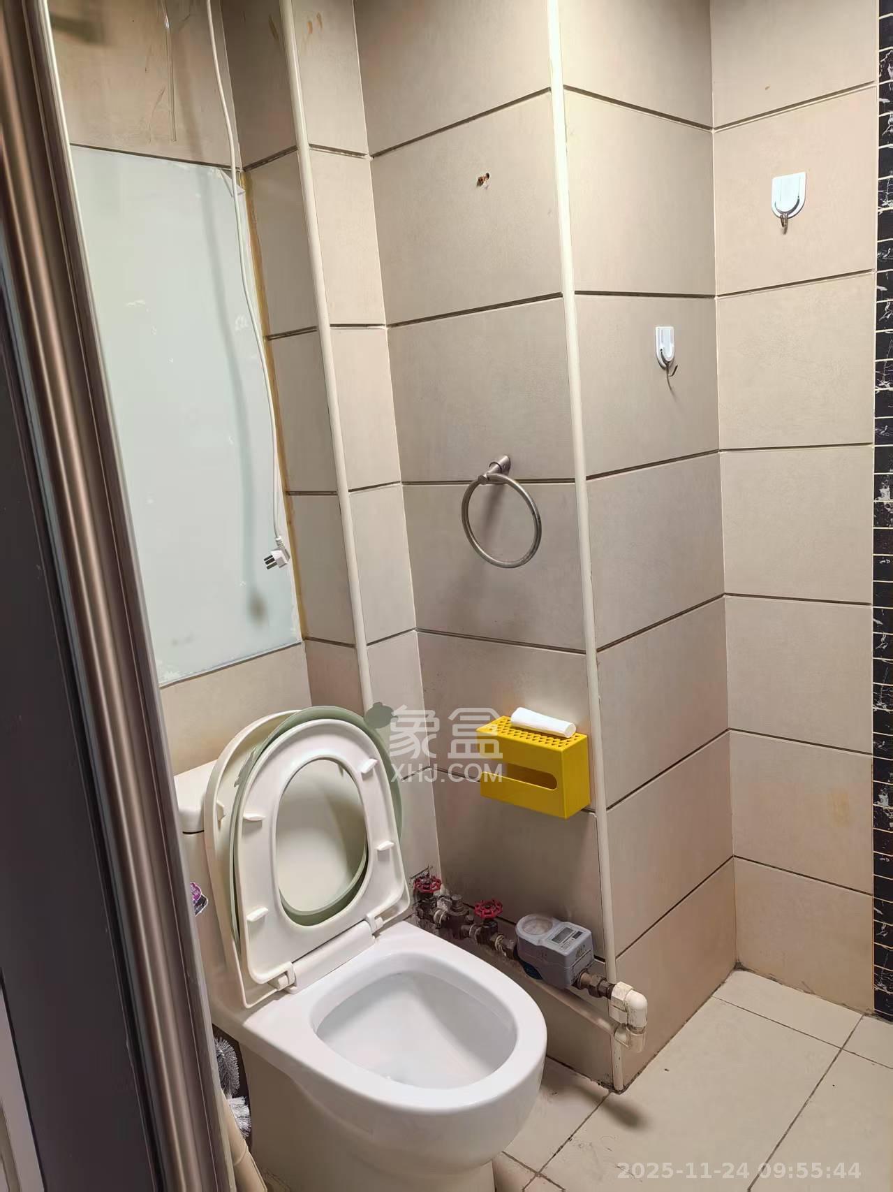 才子佳苑一期/二期  1室1厅1卫    1200.0元/月室内图