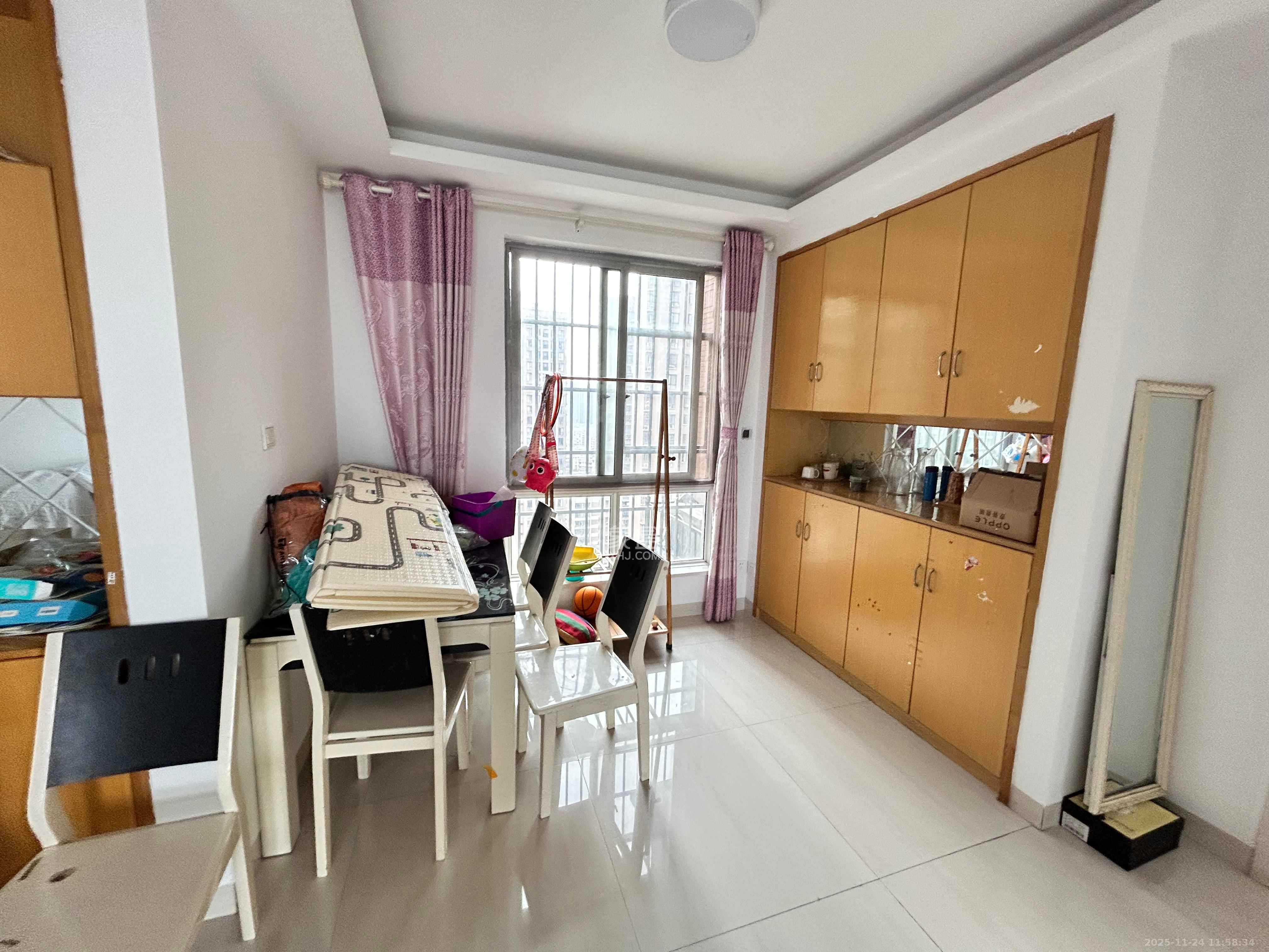 鑫科明珠  2室2厅1卫    2200.0元/月室内图