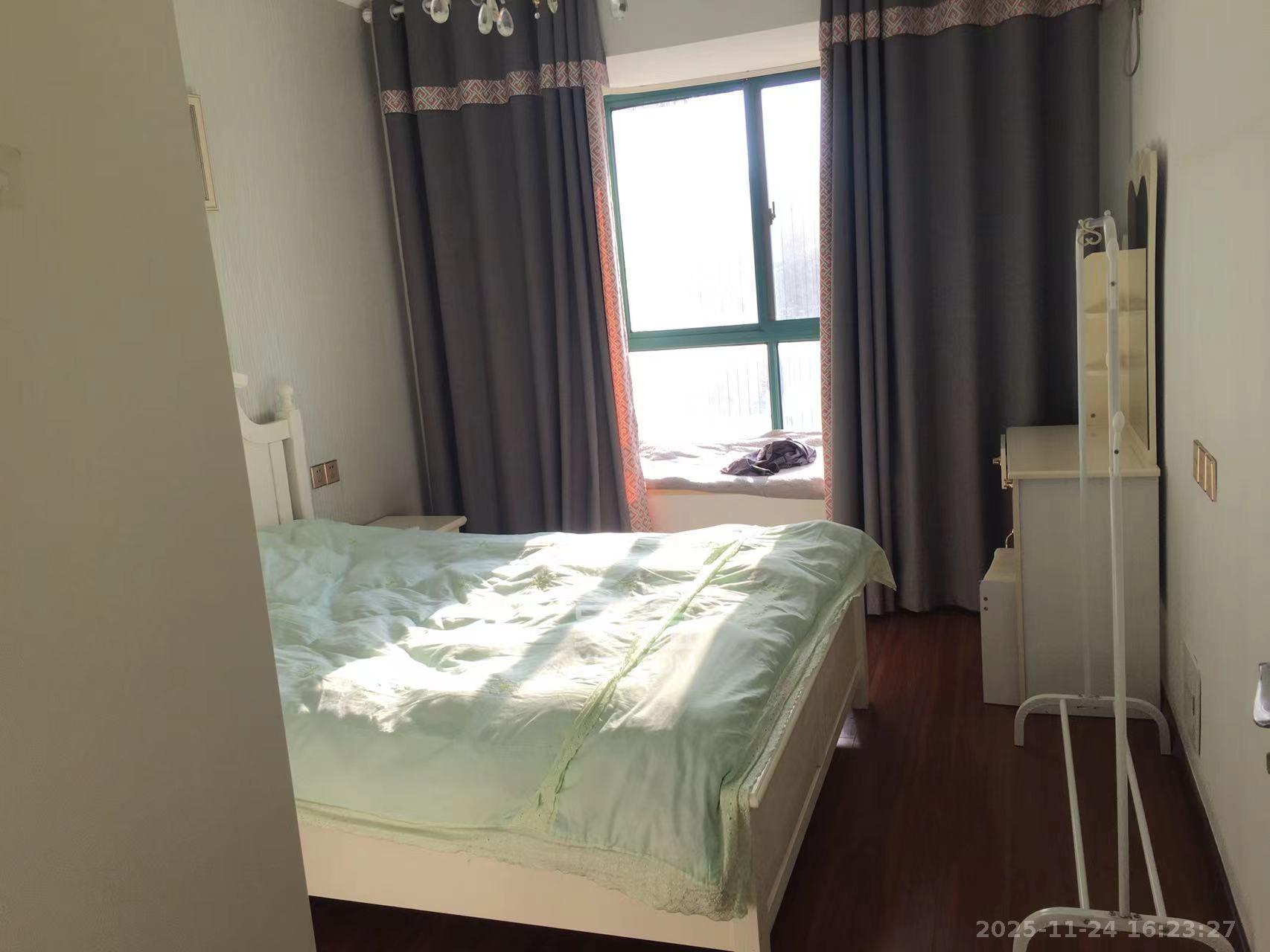 天和华城 3室2厅1卫 2400.0元/月 天和华城 3室2厅1卫 2400.0元/月室内图