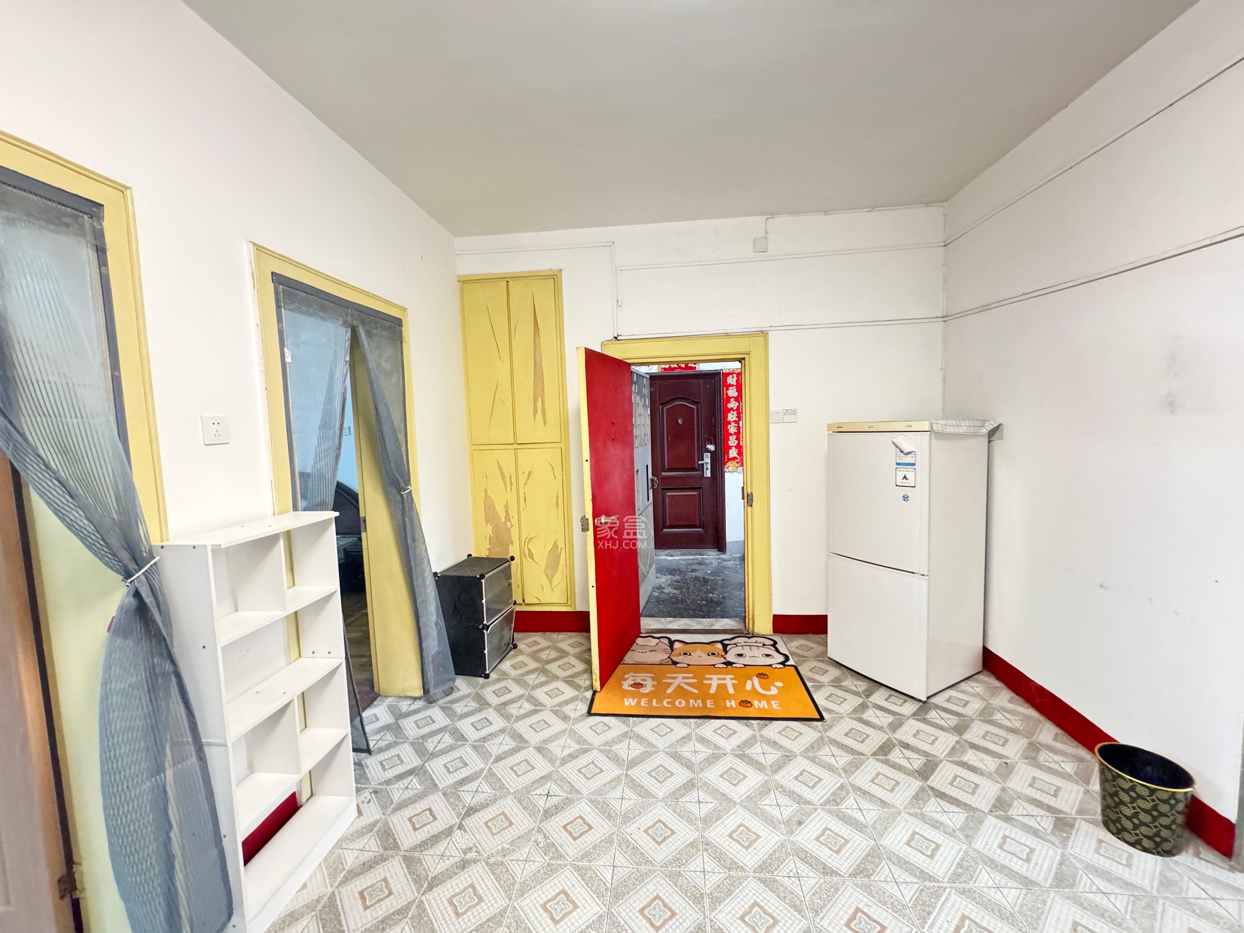 省水院宿舍 2室1厅1卫 1600.0元/月 省水院宿舍 2室1厅1卫 1600.0元/月室内图