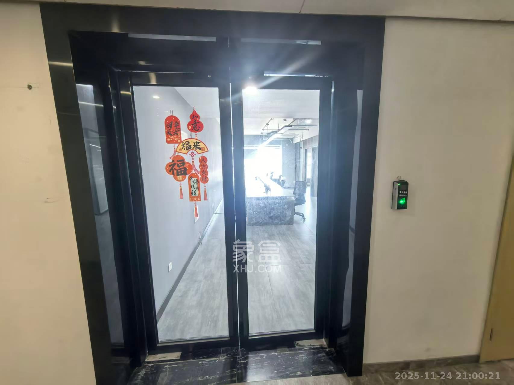 北辰三角洲A3区北辰国荟   120.0㎡      8000.0元/月室内图