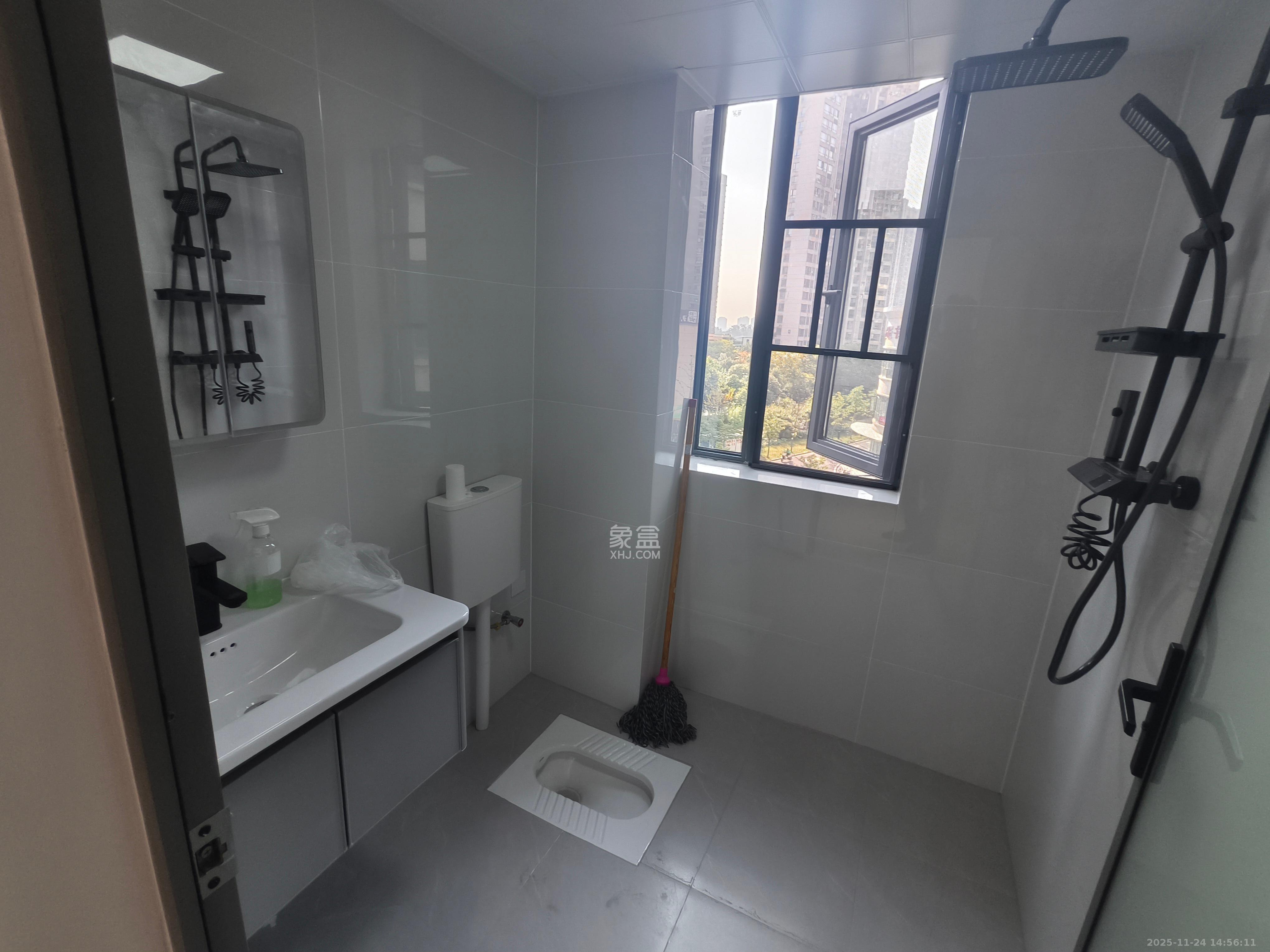 岭福家苑（天心佳苑）  2室1厅1卫    2700.0元/月室内图