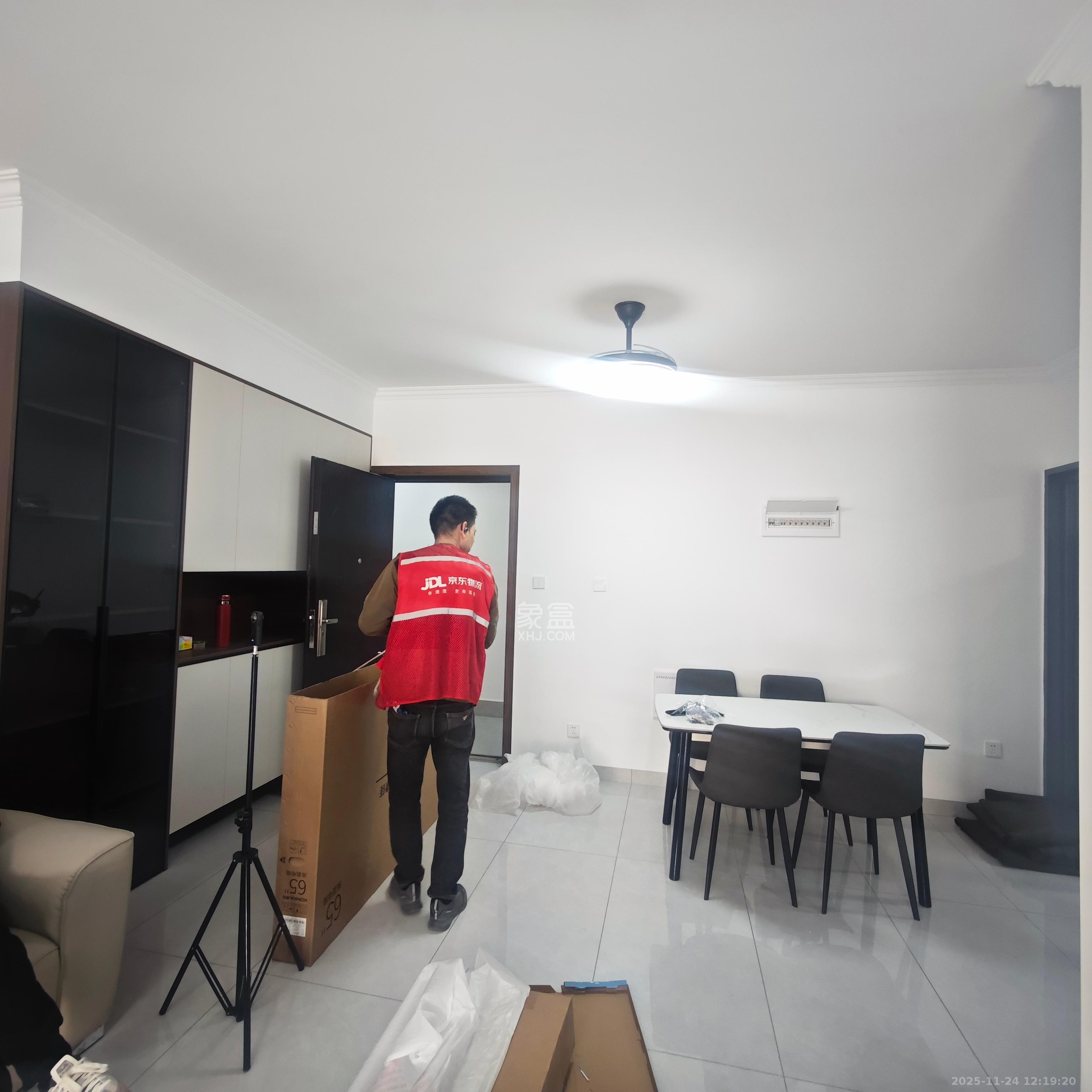 望远嘉苑 2室1厅1卫 2400.0元/月 望远嘉苑 2室1厅1卫 2400.0元/月室内图