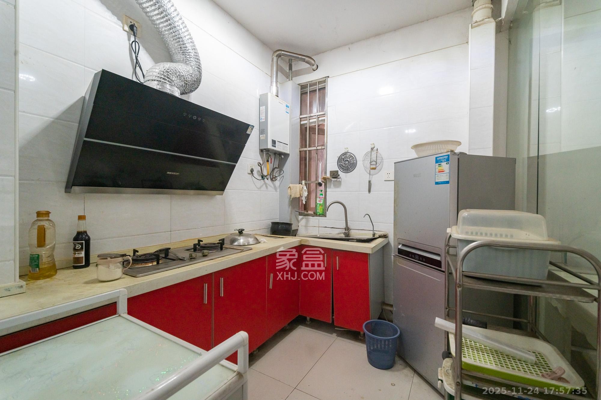 筑梦佳园  3室2厅1卫    49.0万厨房