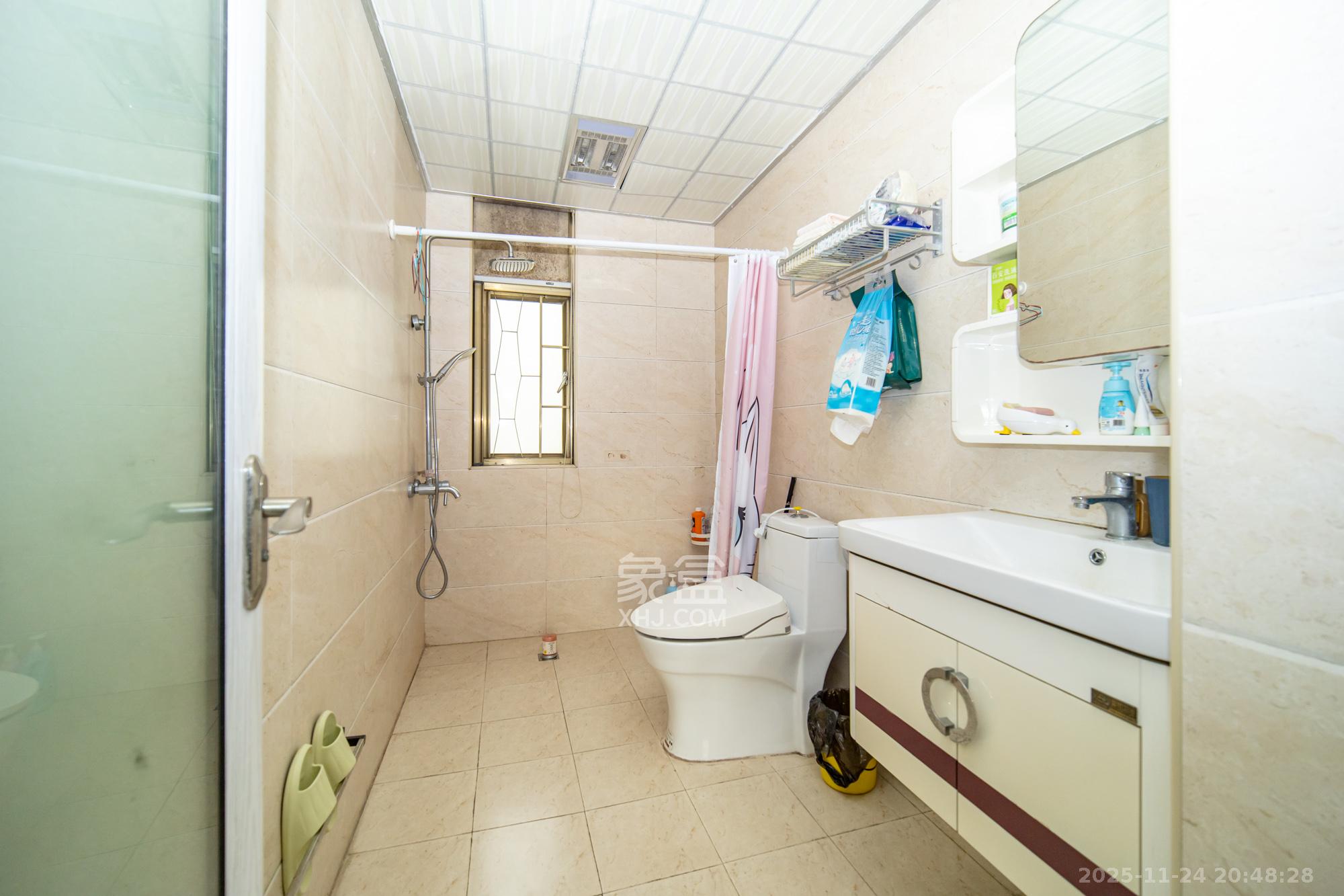 碧桂园威尼斯城 3室2厅2卫 68.0万 碧桂园威尼斯城 3室2厅2卫 68.0万卫生间