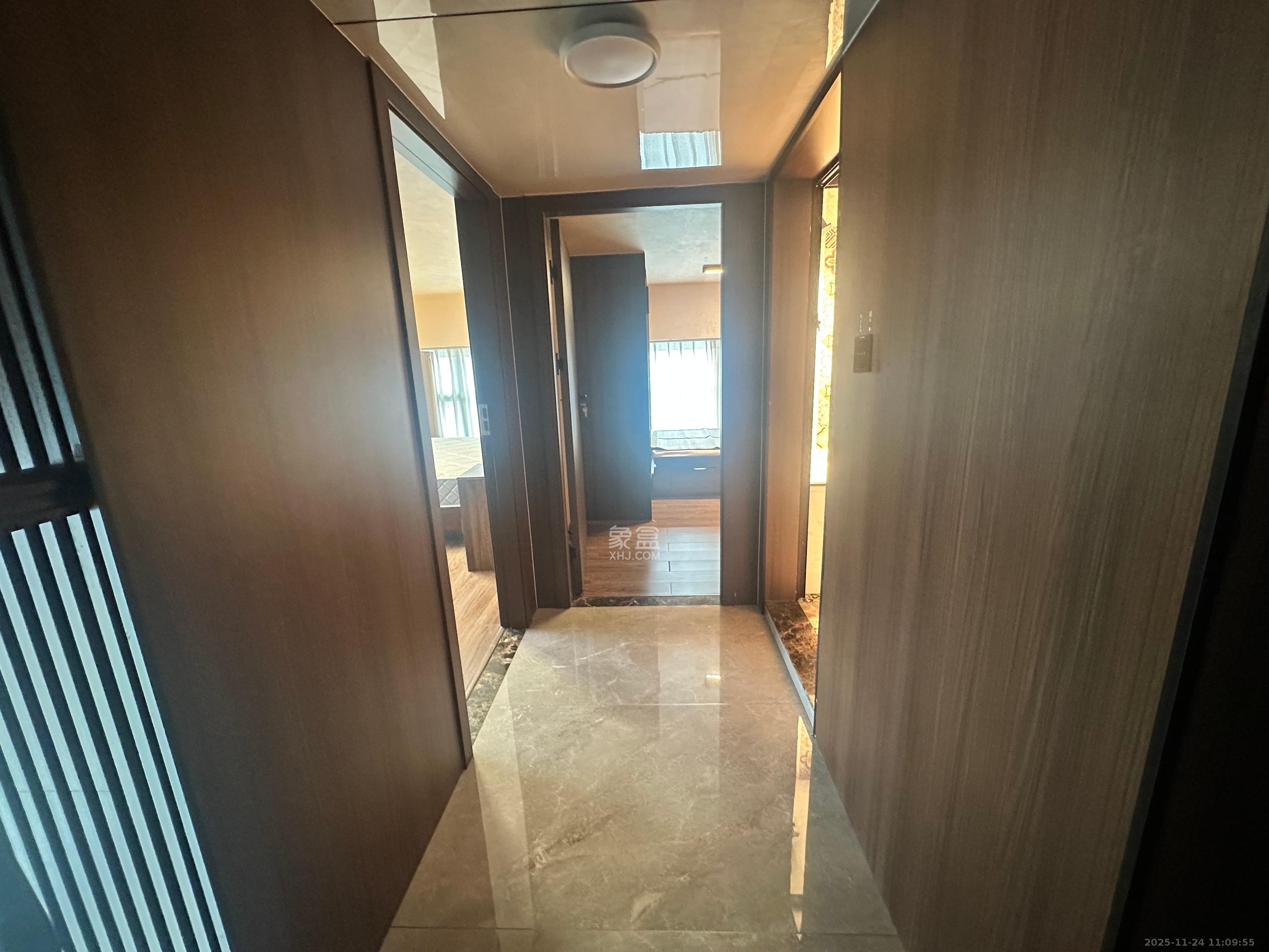 华远华时代  4室2厅2卫    8000.0元/月室内图