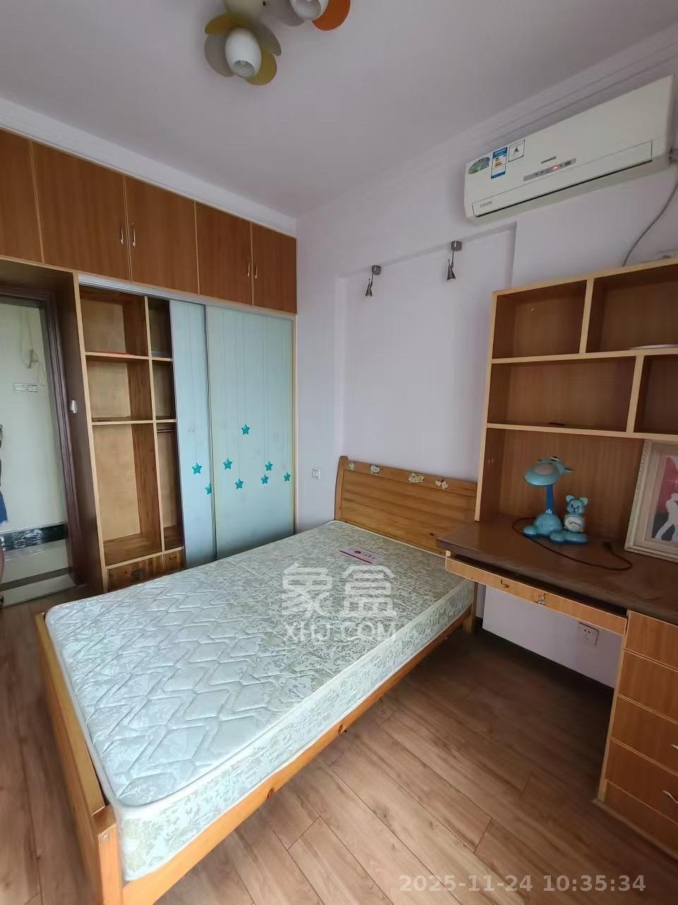 望兴景园一期 3室2厅2卫 2300.0元/月 望兴景园一期 3室2厅2卫 2300.0元/月室内图