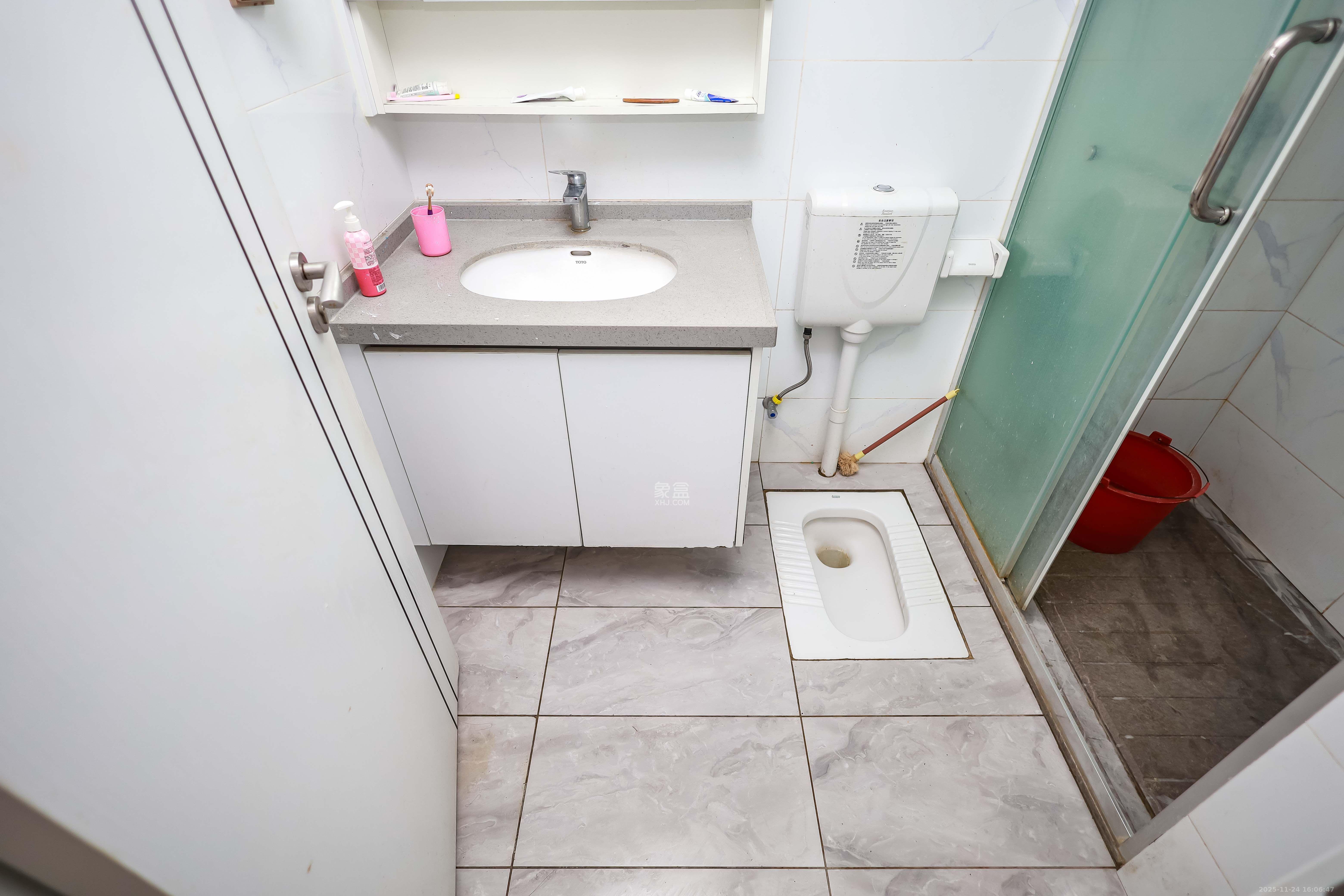 金基芳华 3室2厅2卫 2500.0元/月 金基芳华 3室2厅2卫 2500.0元/月室内图