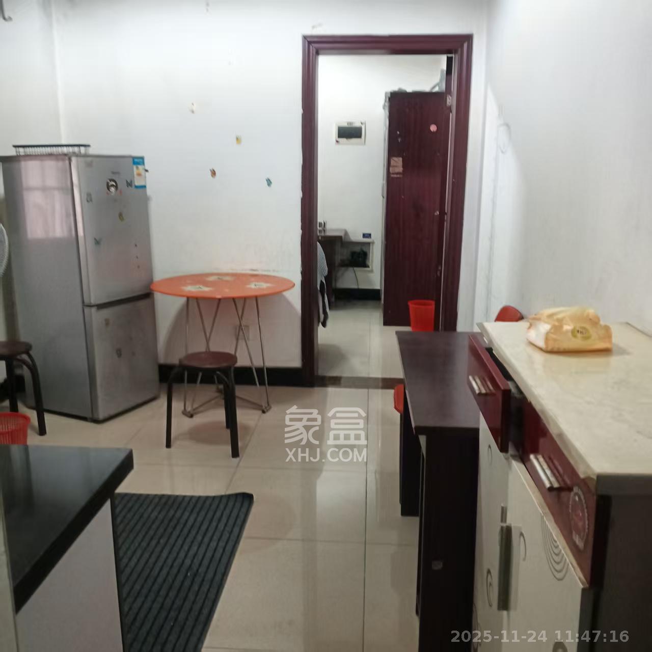 锦璨家园  1室1厅1卫    950.0元/月室内图