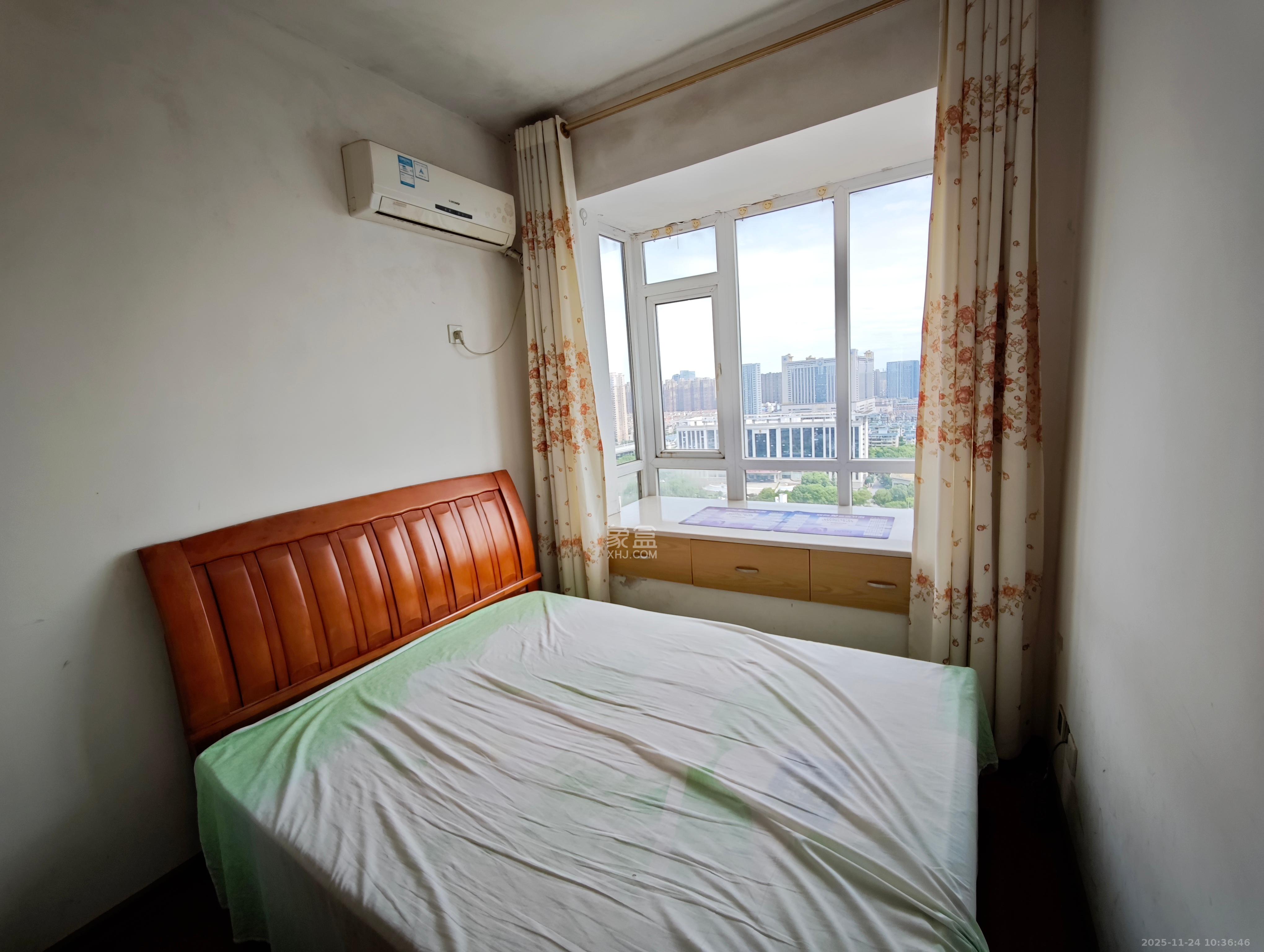 泊爱蓝湾  2室2厅1卫    2100.0元/月室内图